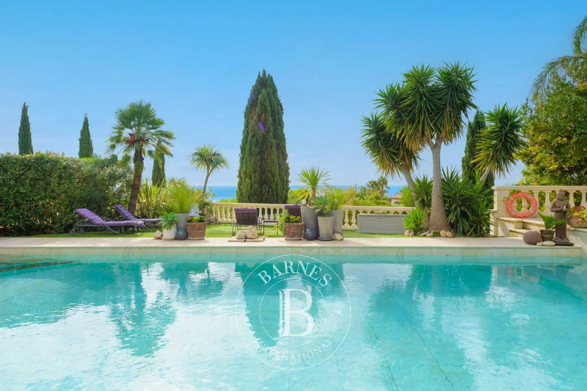 Villa La Ciotat  -  ref 82312397 (picture 1)