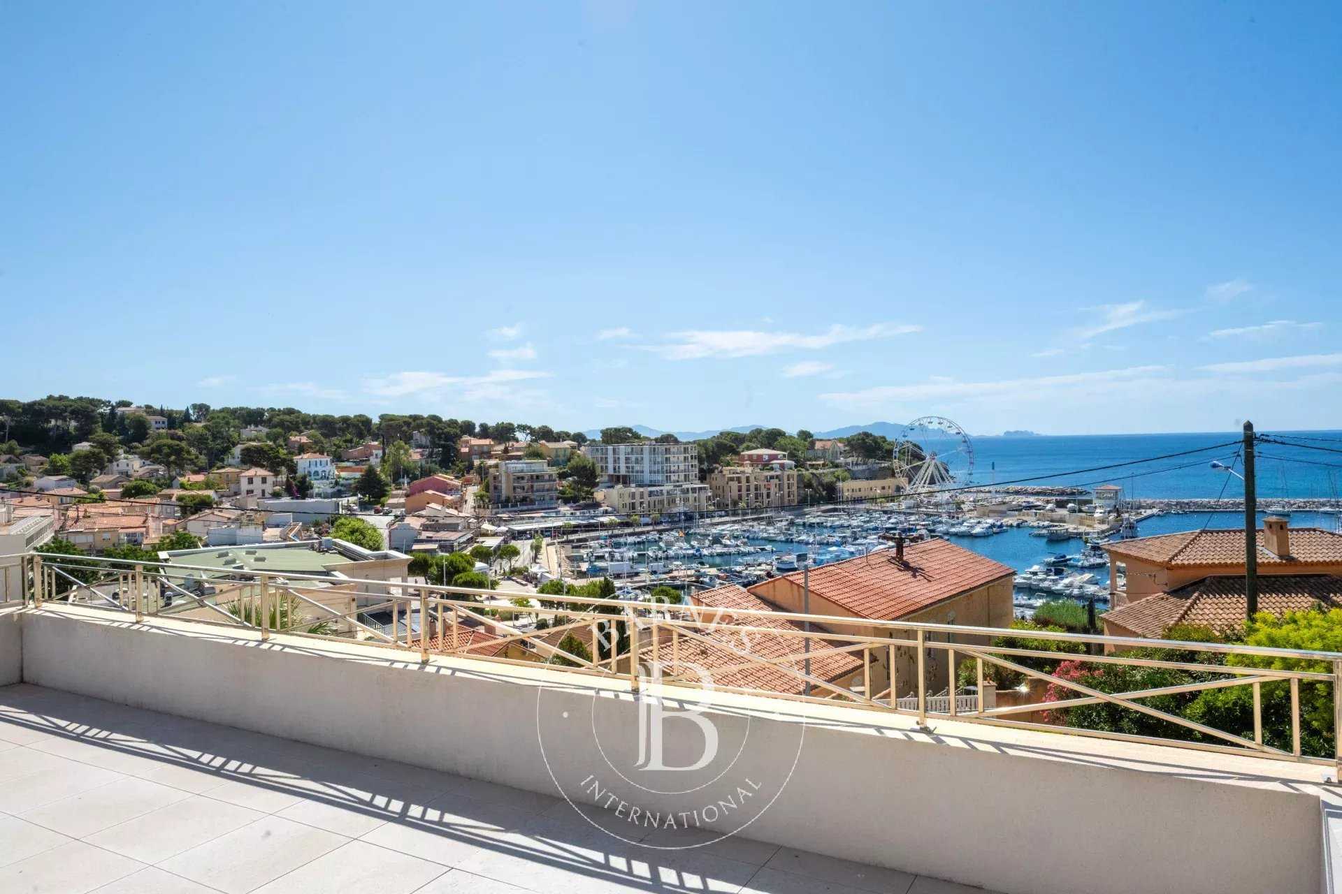Apartment Carry-le-Rouet  -  ref 82888159 (picture 1)