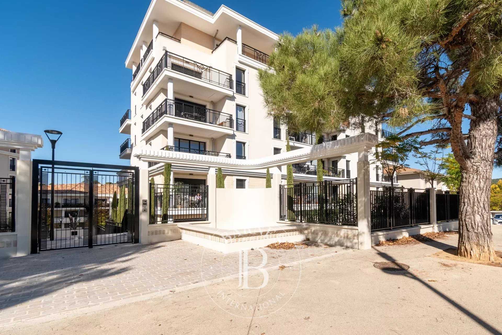 Apartment Aix-en-Provence  -  ref 86420390 (picture 2)