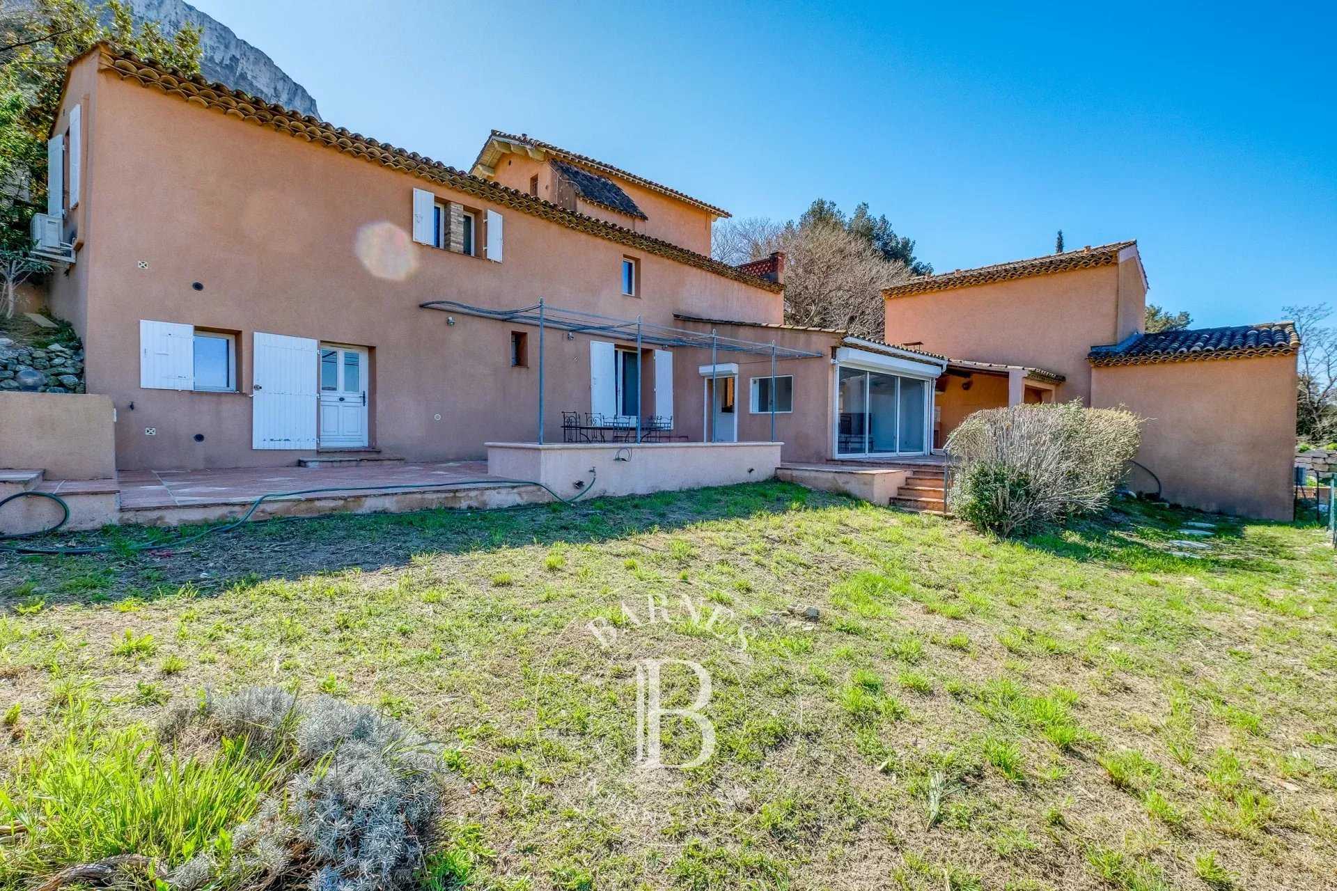 Maison Cassis  -  ref 85703043 (picture 1)
