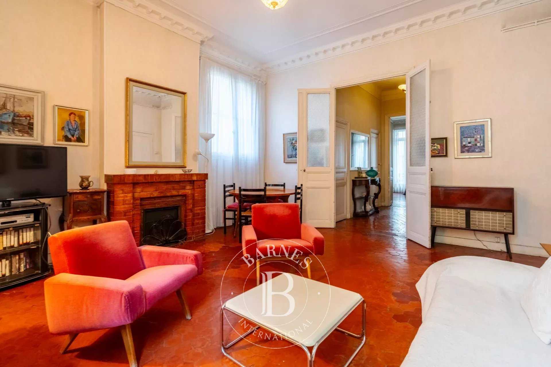 Appartement Marseille 13006  -  ref 85833741 (picture 2)