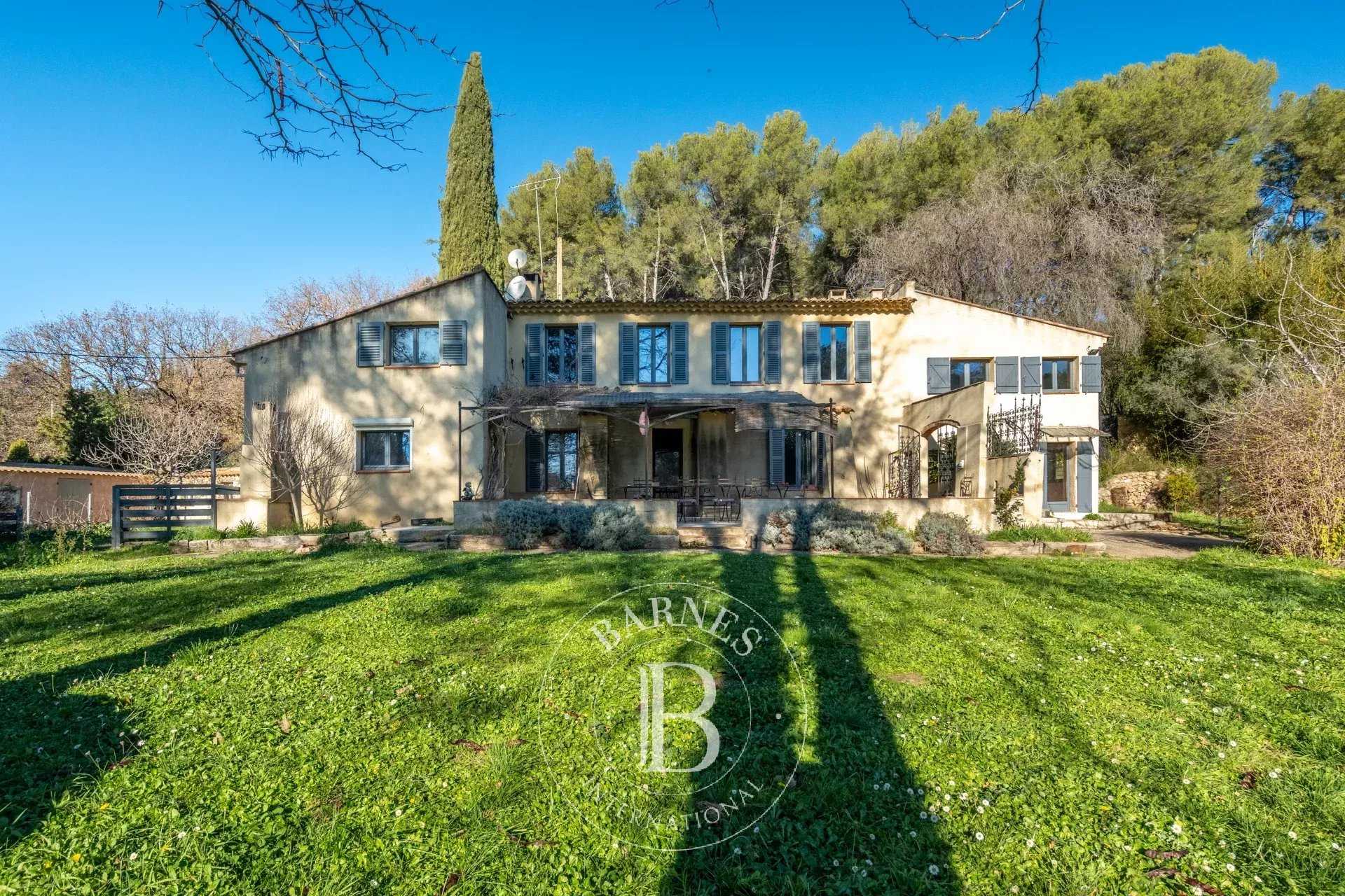 Aubagne  - House 4 Bedrooms