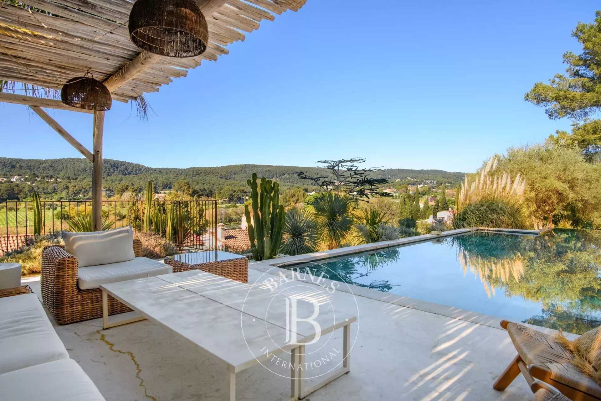 Property Cassis  -  ref 86762902 (picture 1)