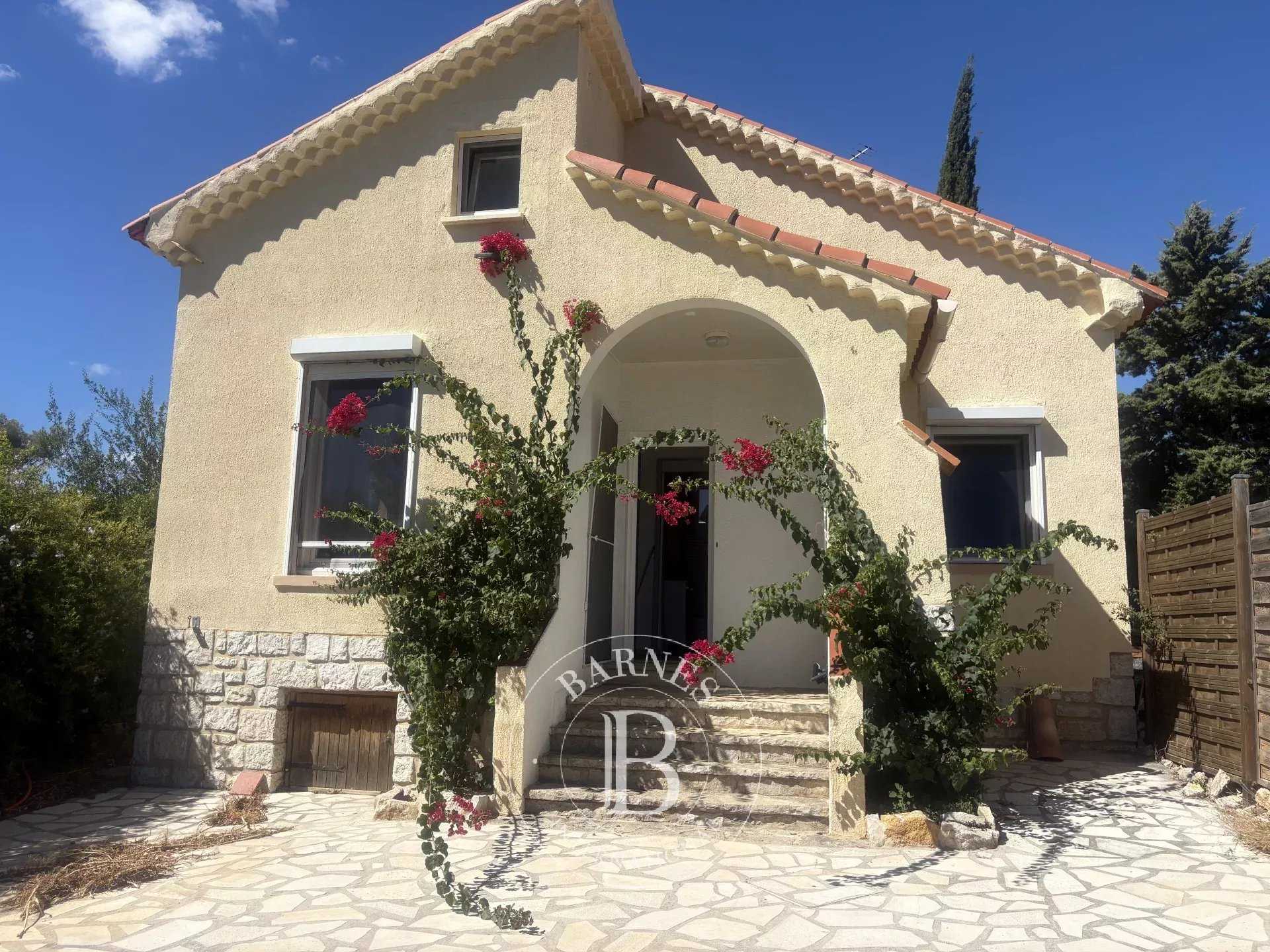 Maison Cassis  -  ref 86187925 (picture 1)