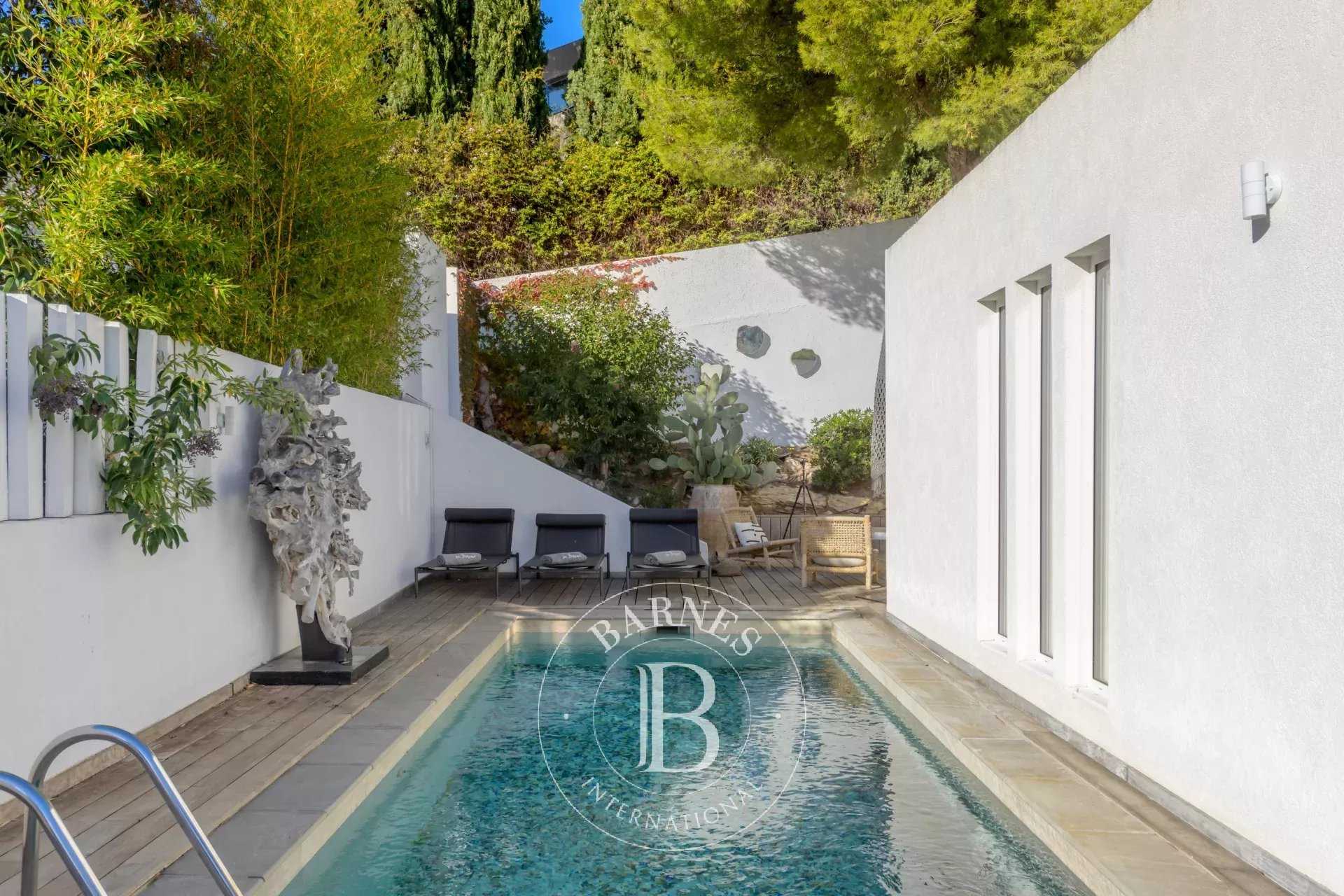 Villa Cassis  -  ref 85655026 (picture 2)