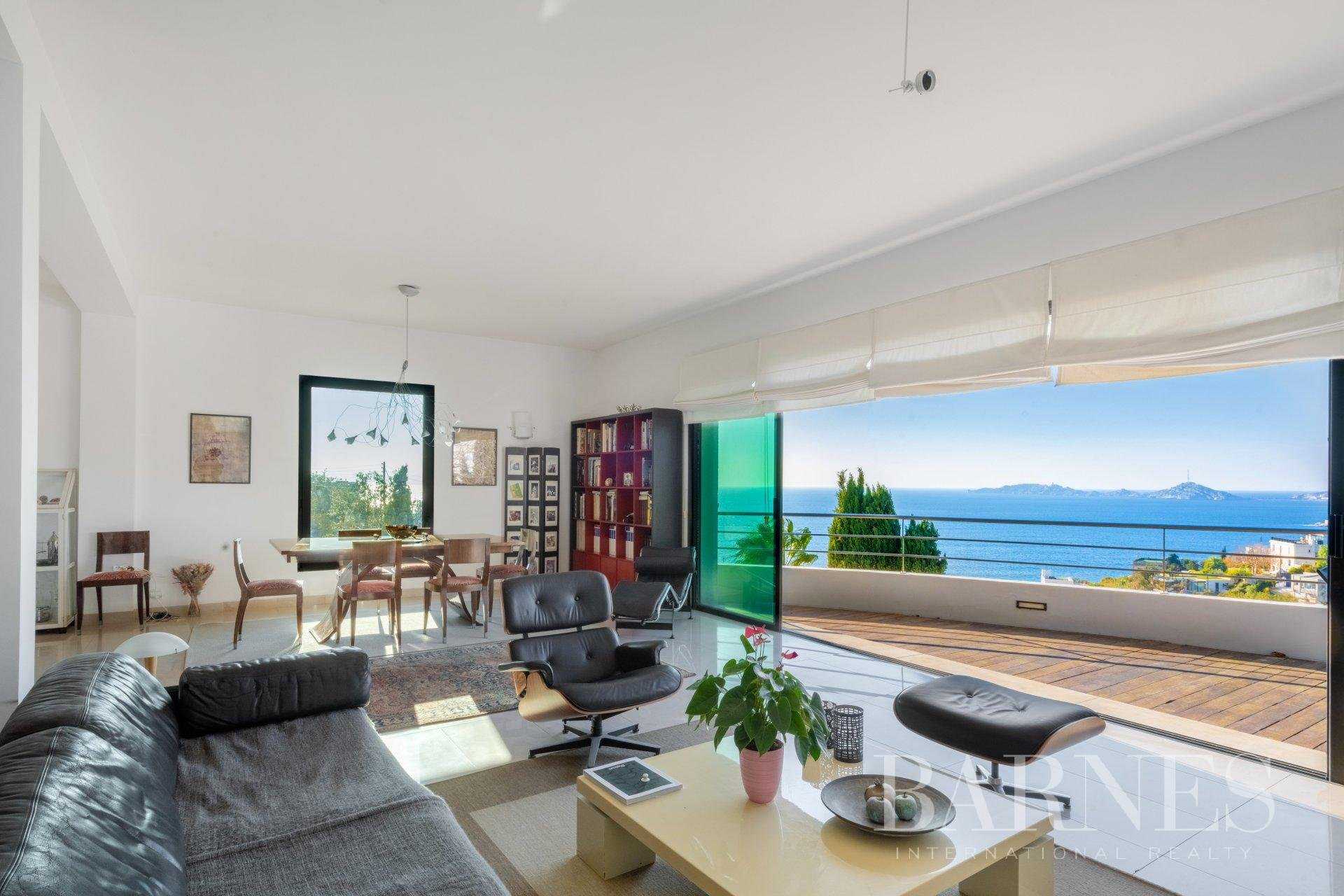 Villa Marseille 13007  -  ref 8105533 (picture 2)
