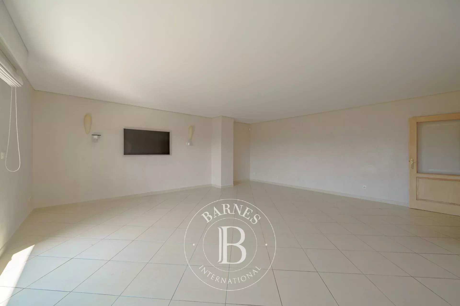 Appartement Marseille 13008  -  ref 86156659 (picture 3)