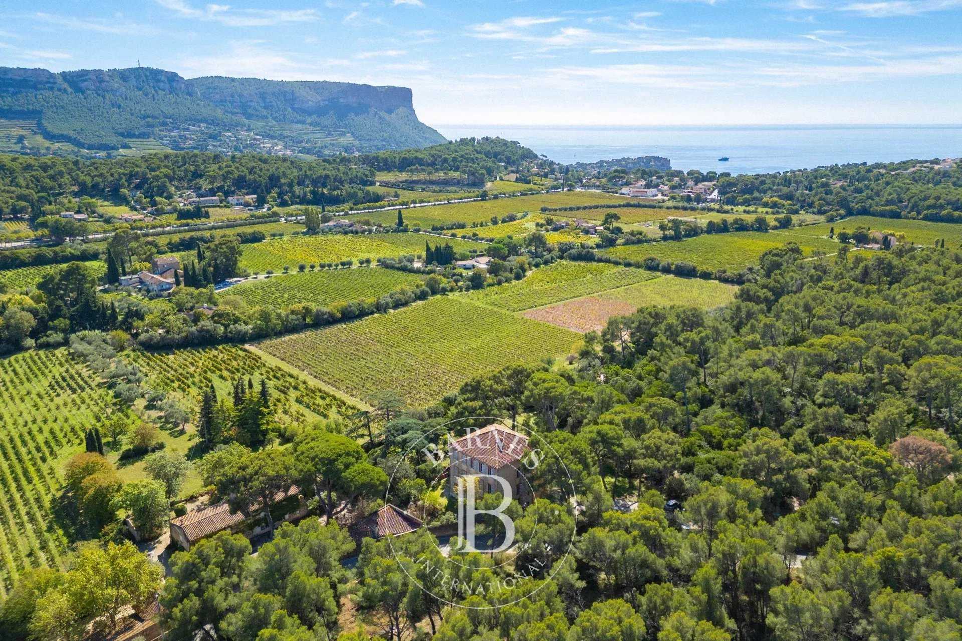 Property Cassis  -  ref 85758678 (picture 2)