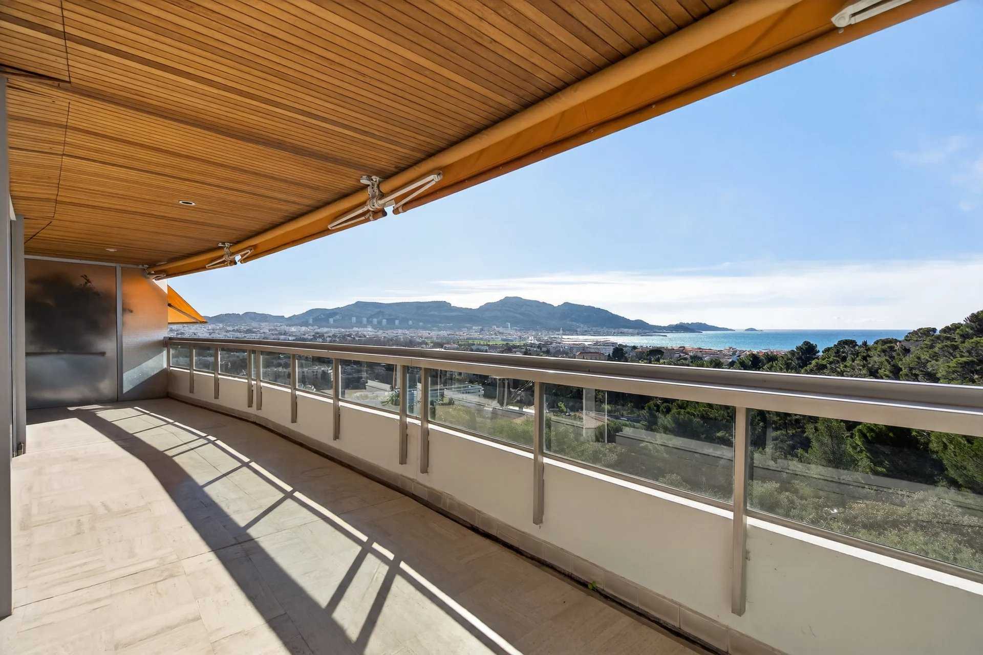 Apartment Marseille 13008  -  ref 86722433 (picture 2)