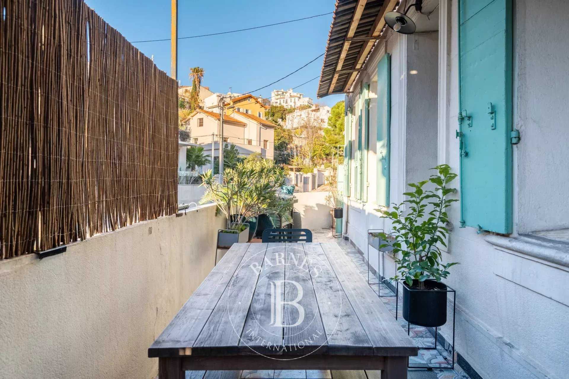 Apartment Marseille 13007  -  ref 86565124 (picture 1)