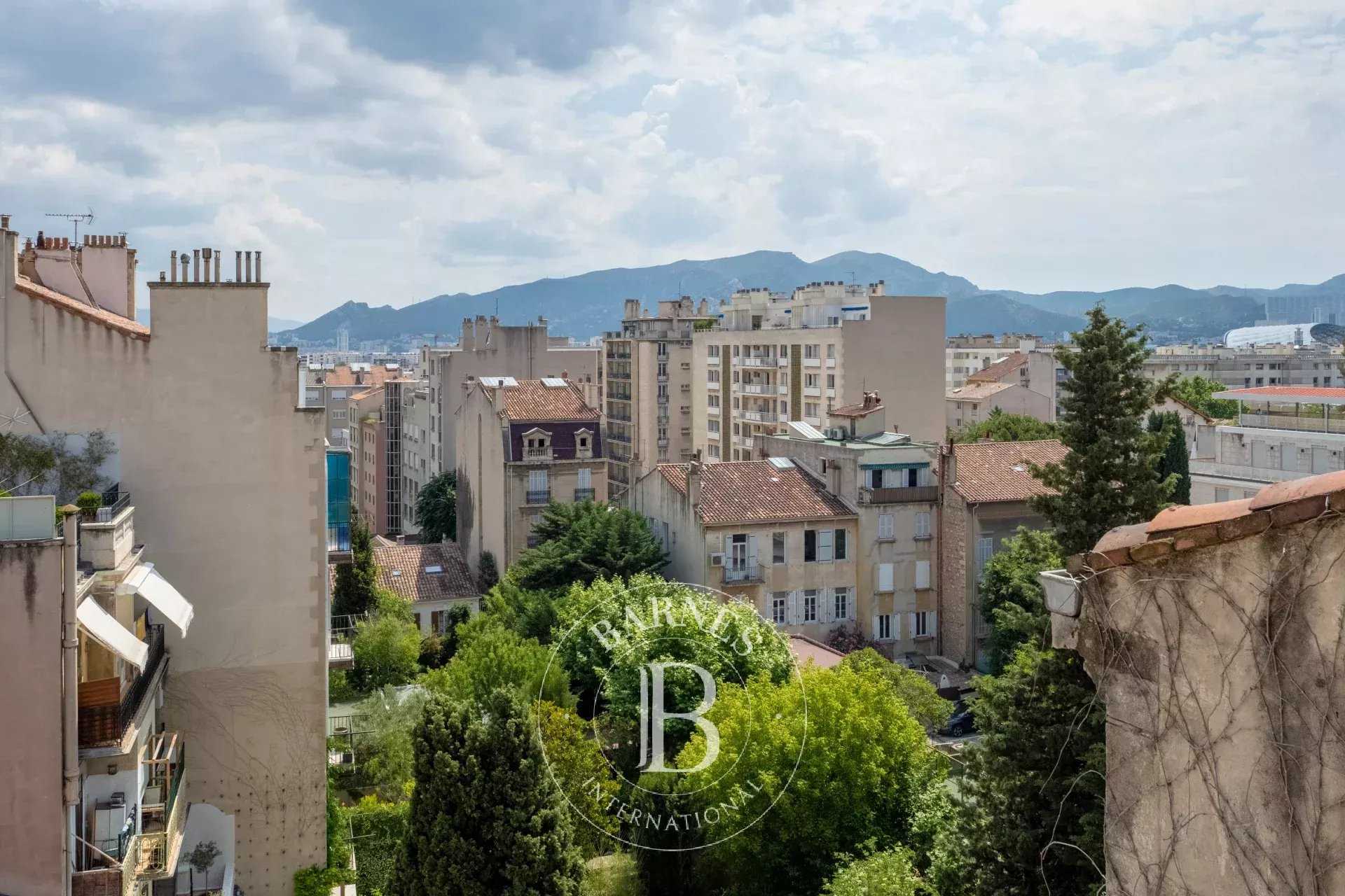 Appartement Marseille 13008  -  ref 82662751 (picture 1)