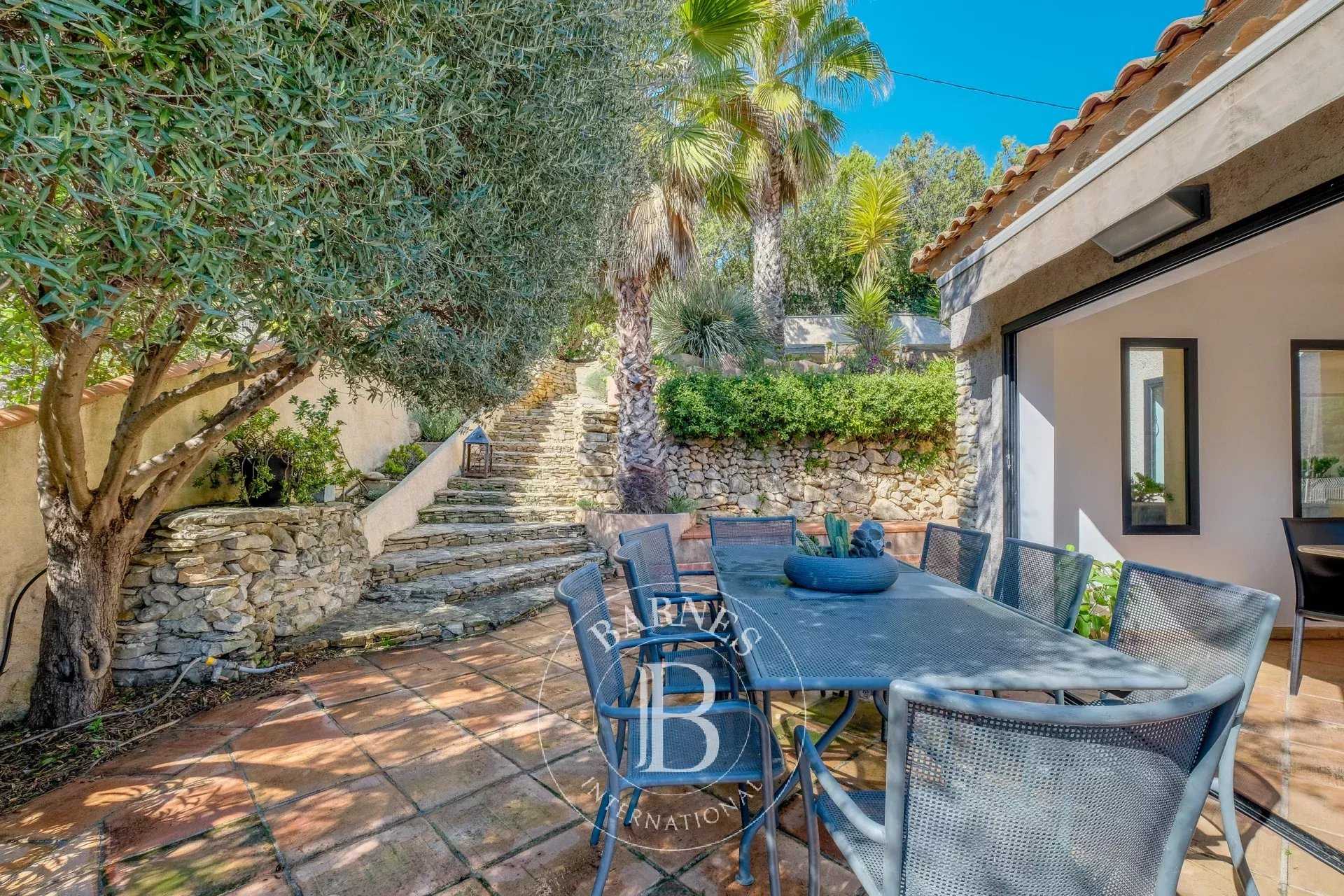 Maison Cassis  -  ref 85465122 (picture 2)