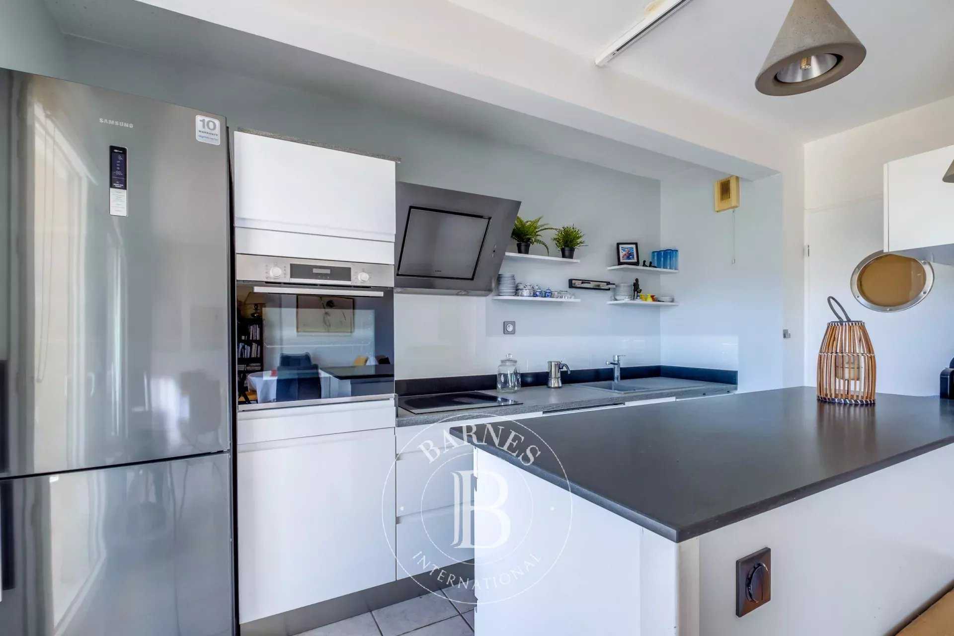Appartement Marseille 13008  -  ref 85855901 (picture 3)