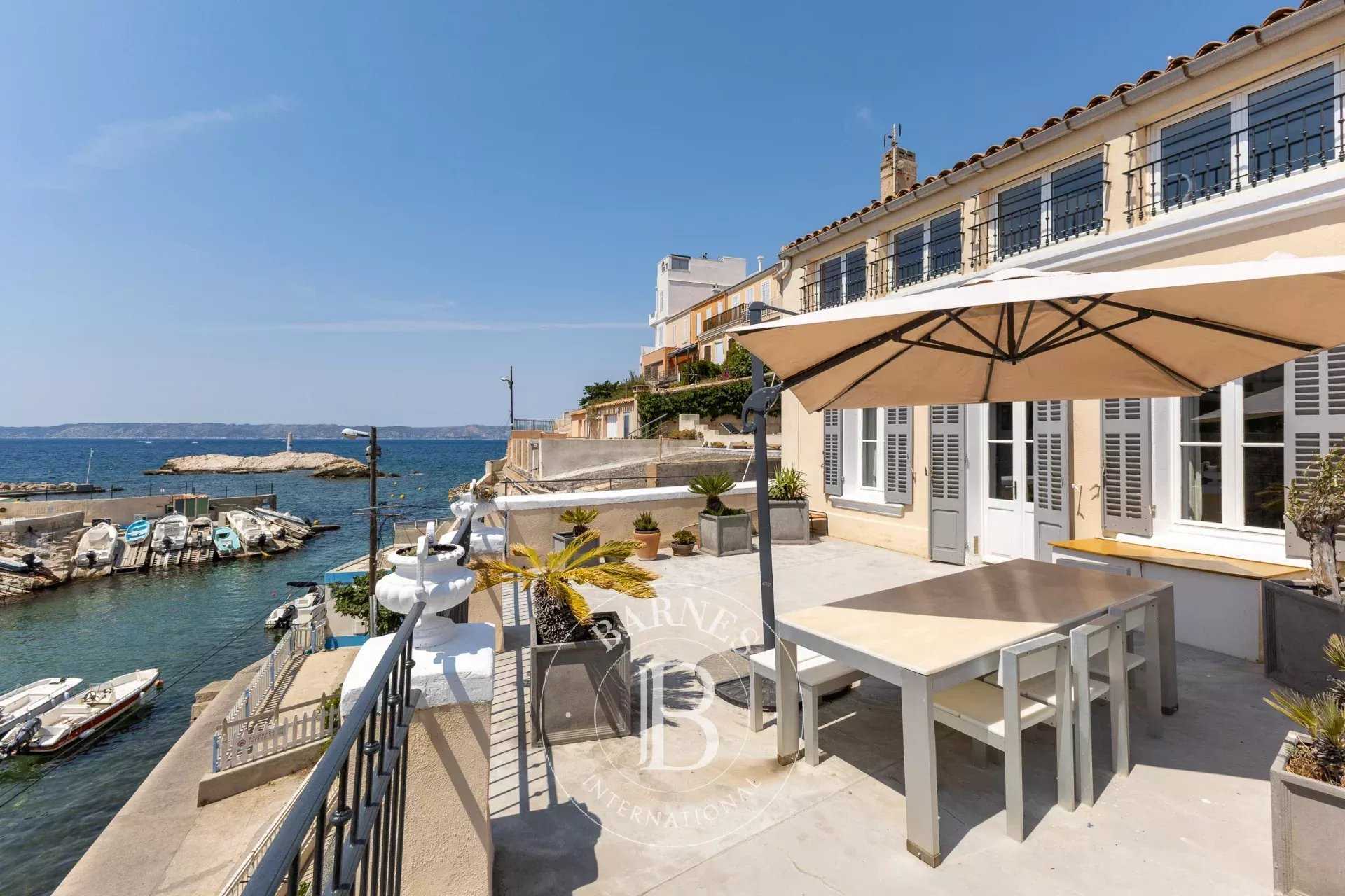 Marseille  - Maison 5 Pi&egrave;ces 4 Chambres