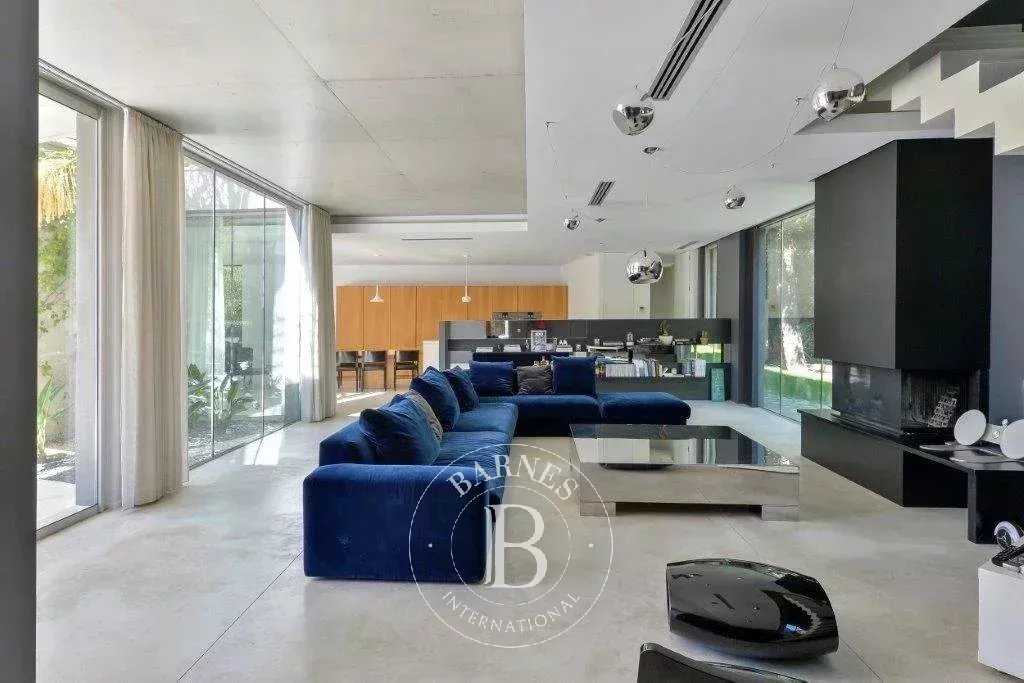 Maison Marseille 13008  -  ref 85674776 (picture 2)