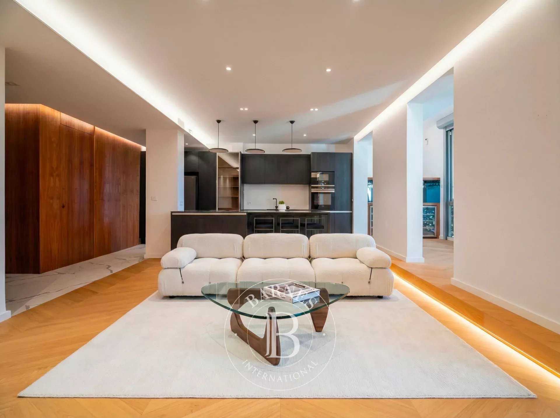 Apartment Marseille 13008  -  ref 86449165 (picture 1)