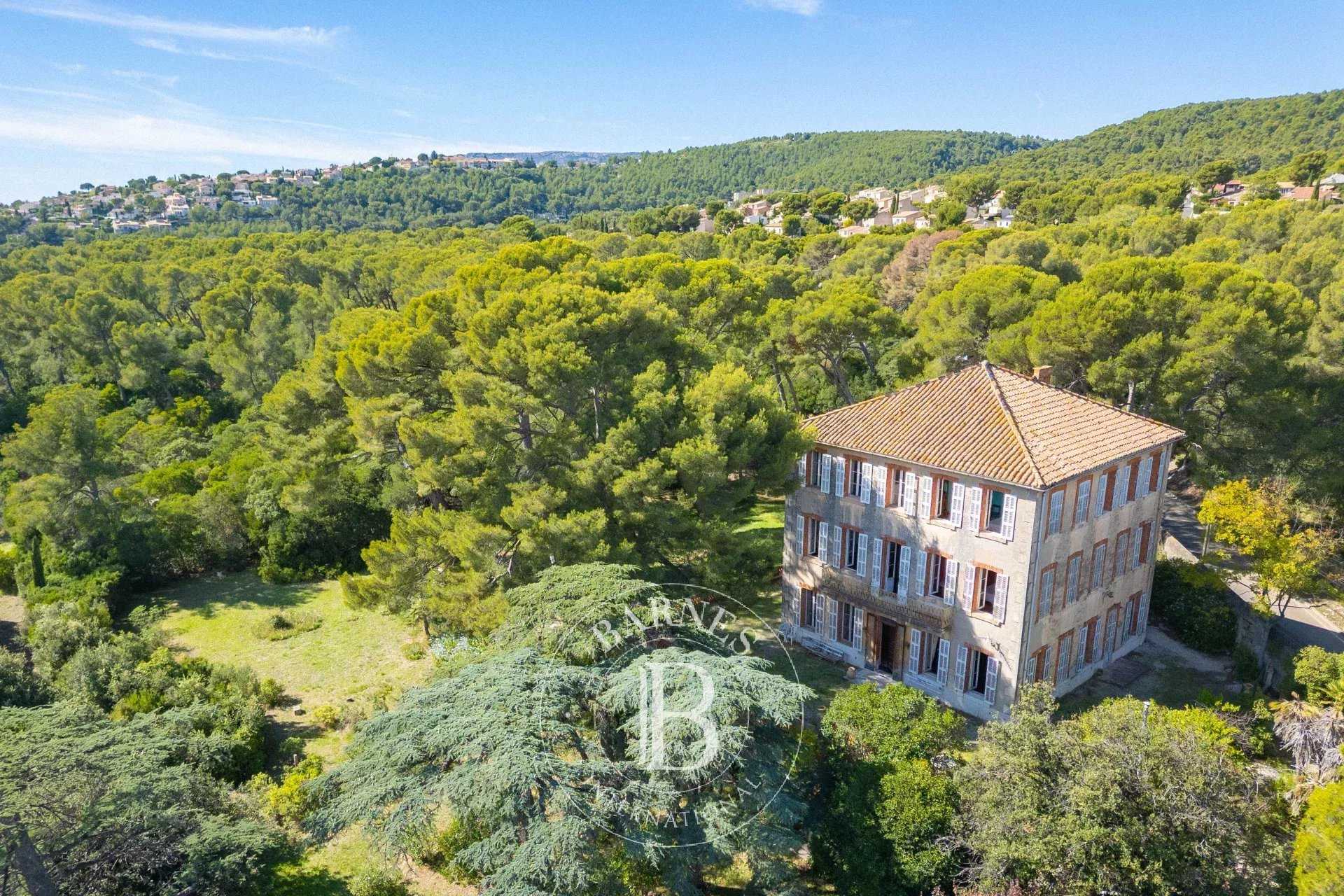 Propriété Cassis  -  ref 85758678 (picture 1)