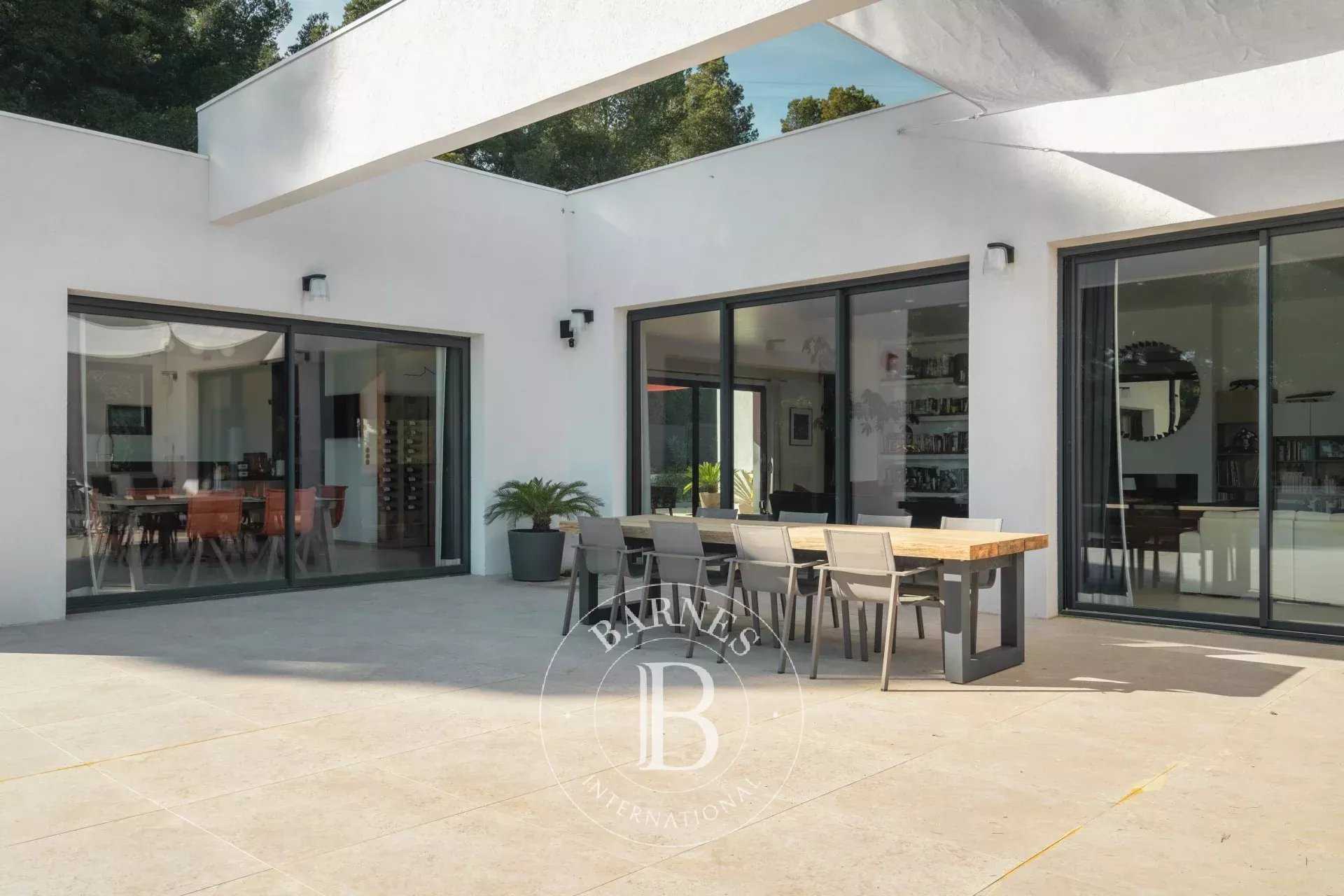 Villa Ceyreste  -  ref 86853304 (picture 2)