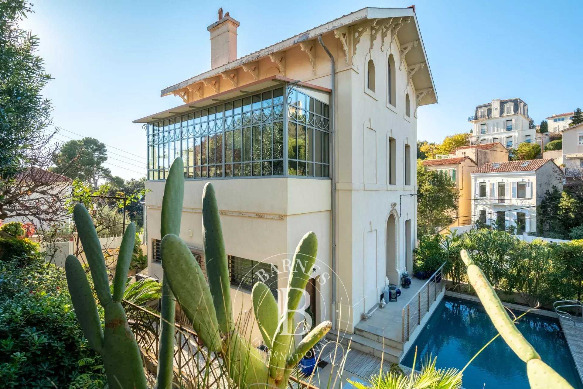 Villa Marseille 13007  -  ref 85623855 (picture 3)