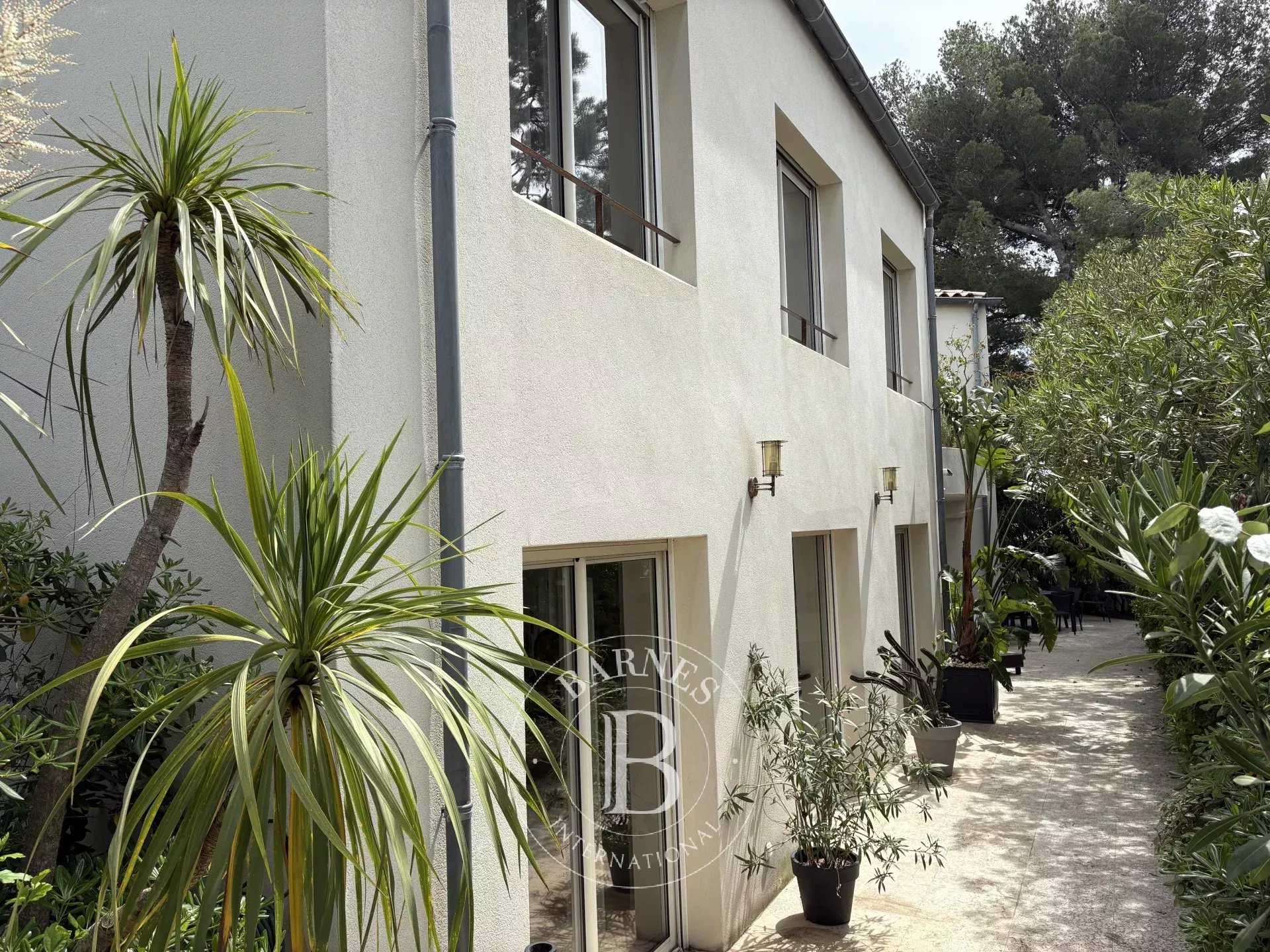 Maison Marseille 13007  -  ref 85858270 (picture 2)