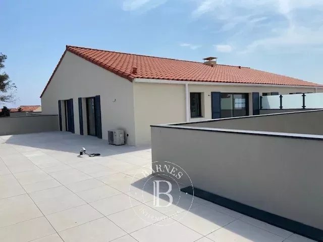 Appartement Carro  -  ref 82633713 (picture 1)