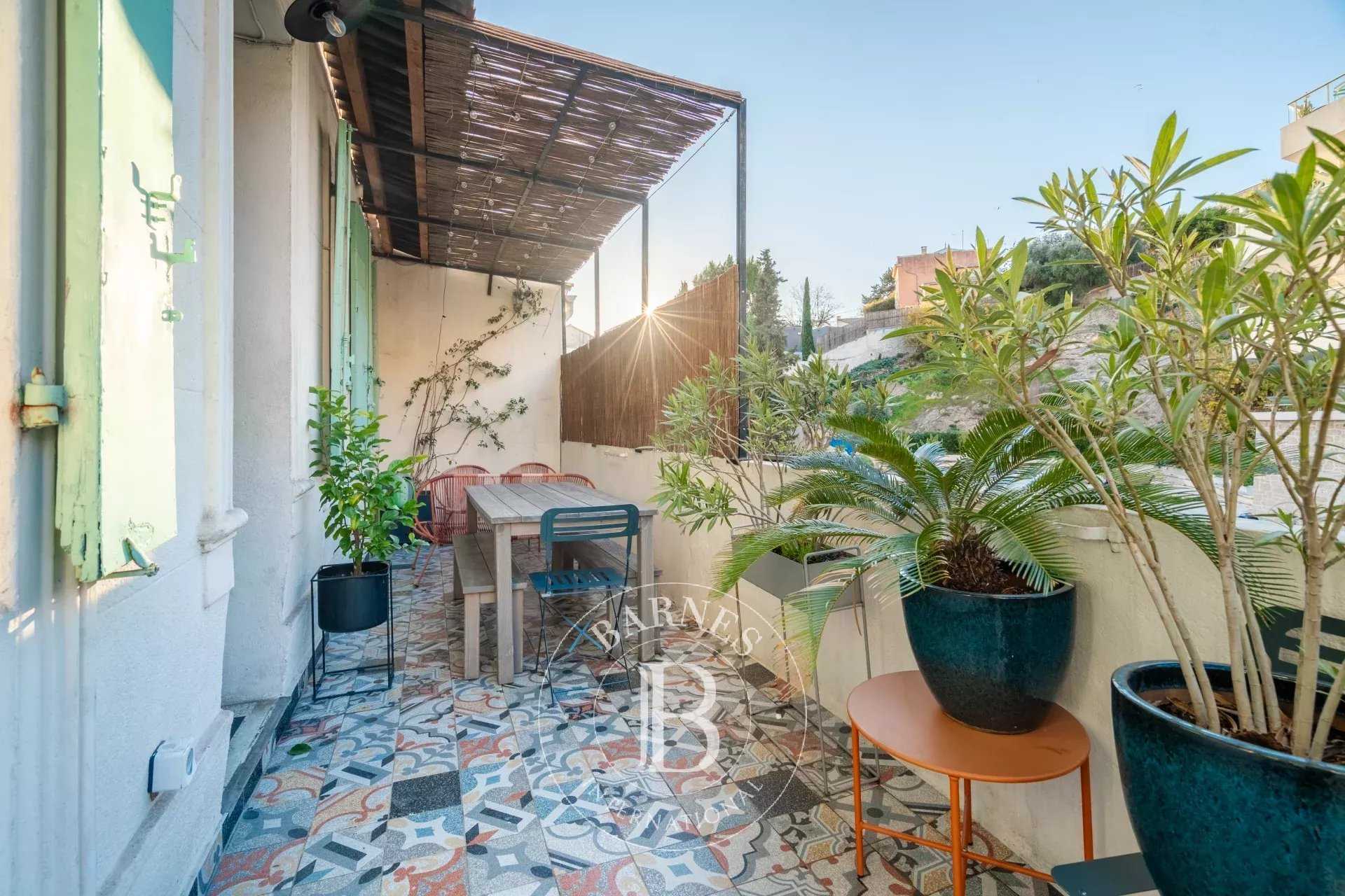 Apartment Marseille 13007  -  ref 86565124 (picture 2)