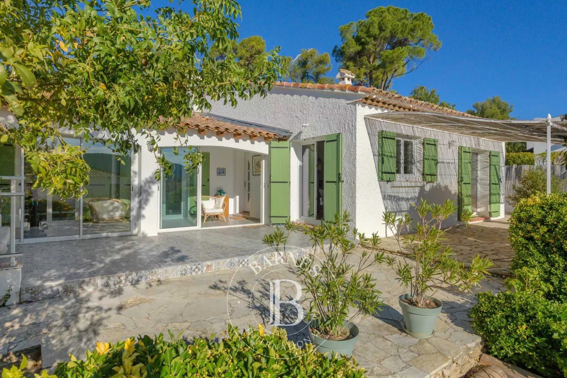 House Aubagne  -  ref 83718233 (picture 1)