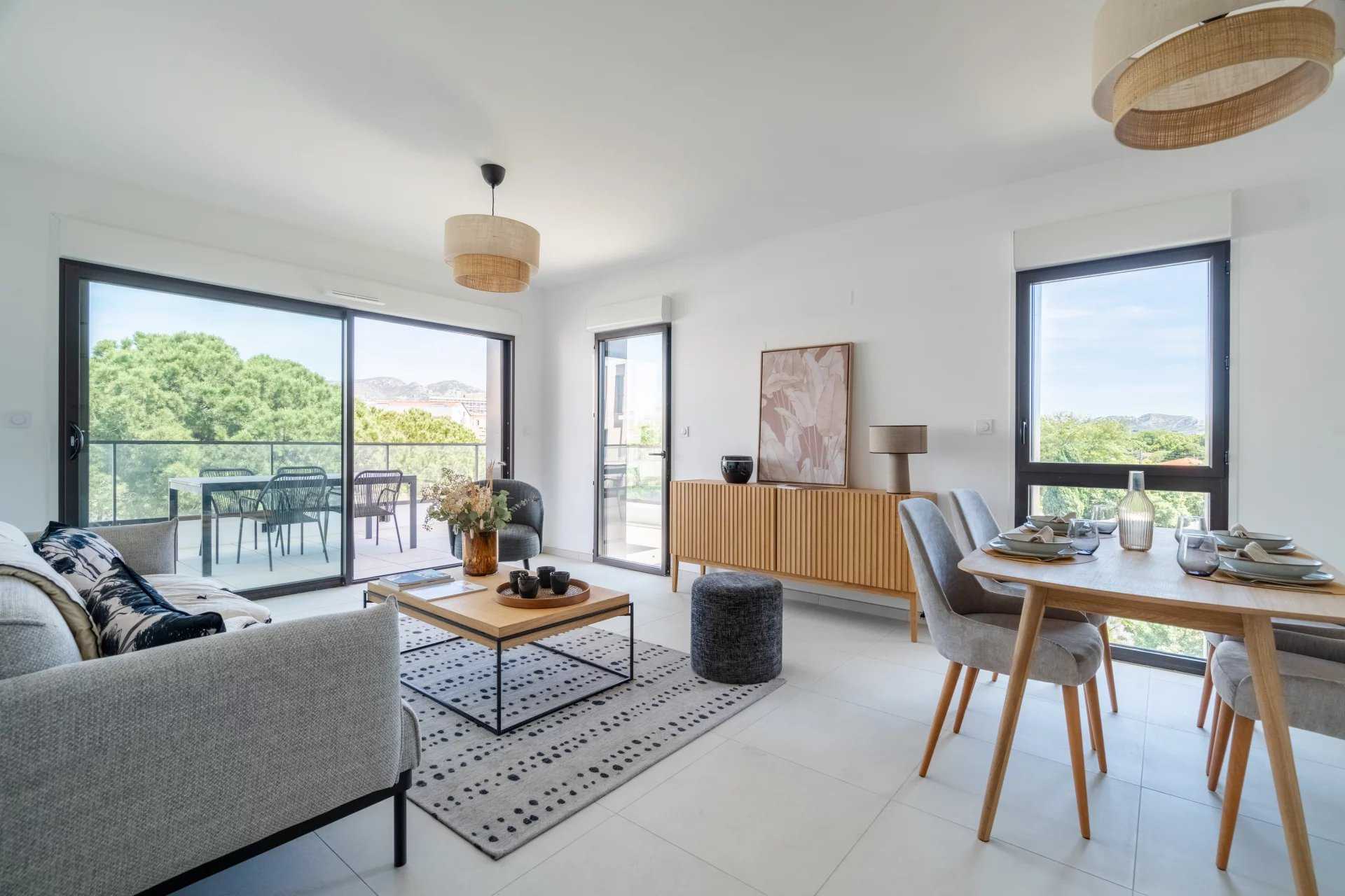 Appartement Marseille 13008  -  ref 85985208 (picture 1)
