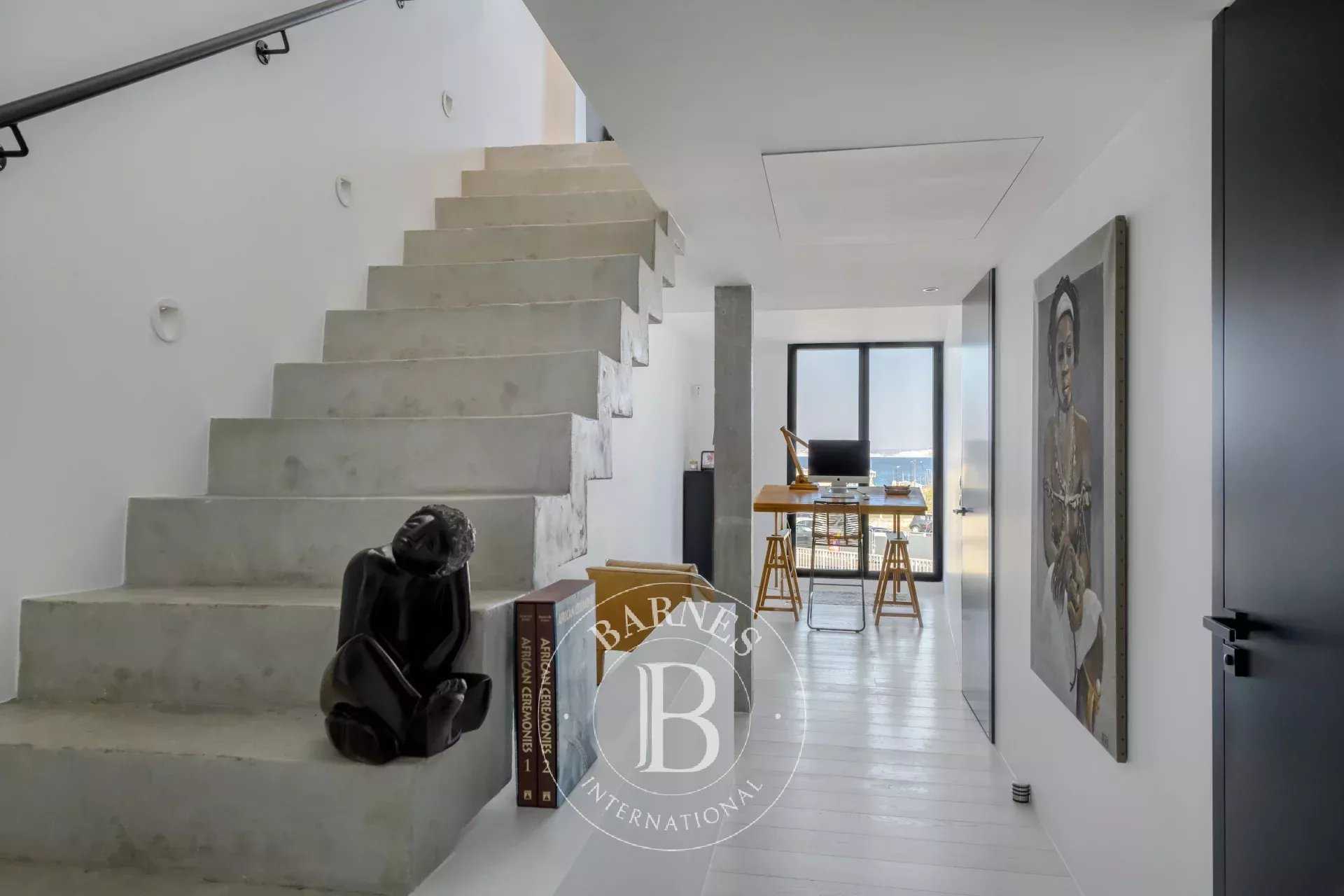 Appartement Marseille 13008  -  ref 6830617 (picture 2)