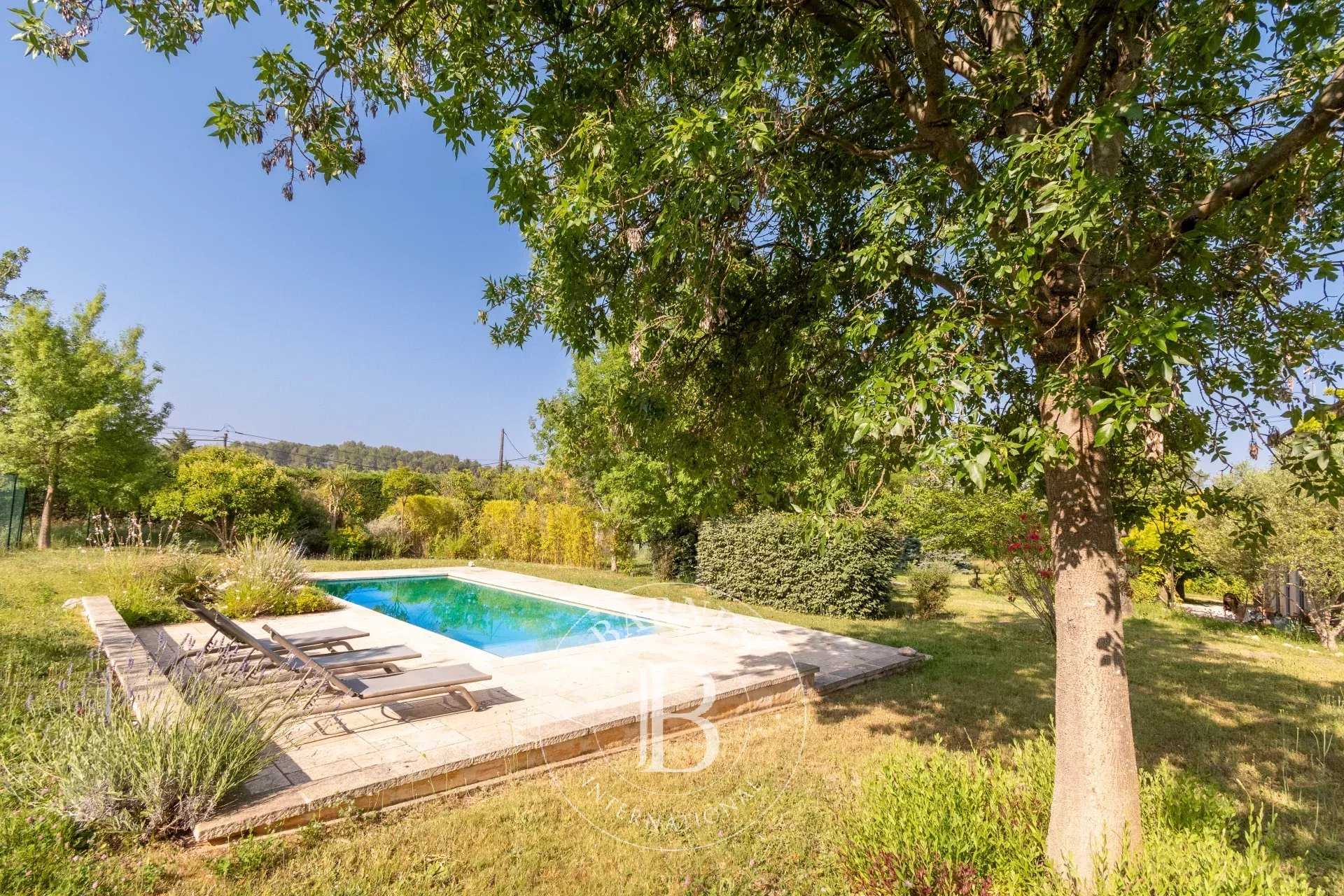 House Aix-en-Provence  -  ref 85993513 (picture 1)