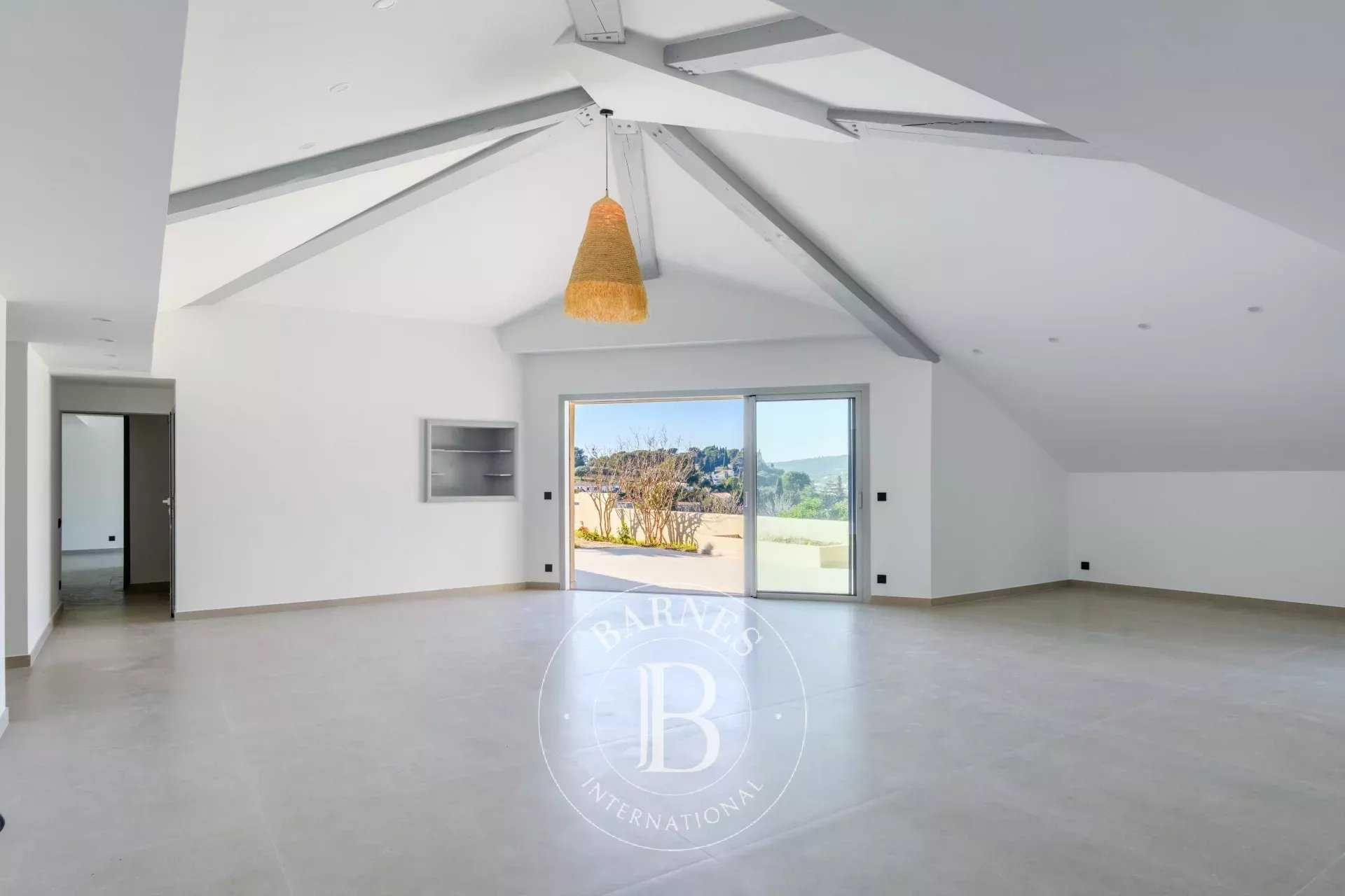 Villa Cassis  -  ref 86511443 (picture 1)