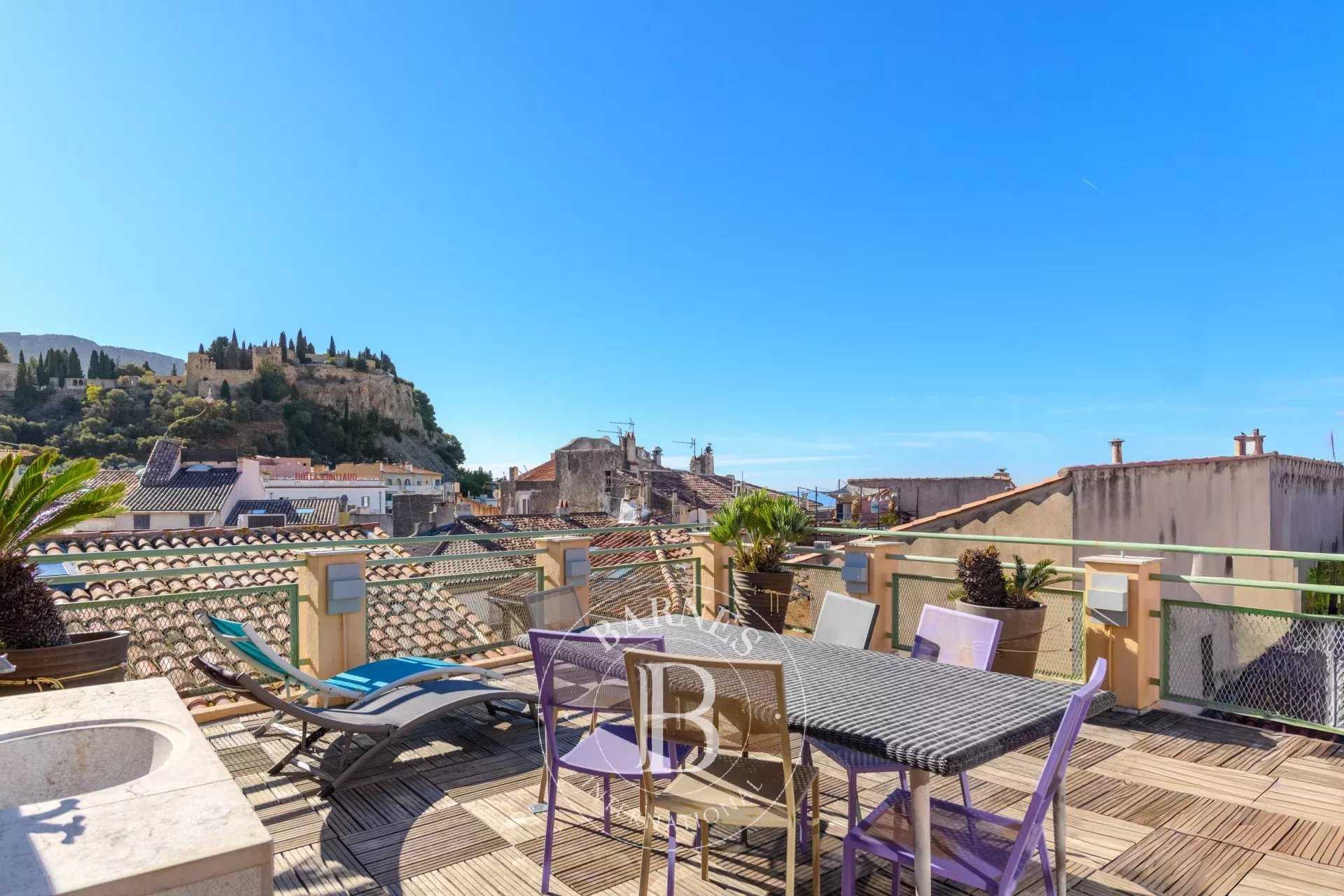 Building Cassis  -  ref 86280741 (picture 1)