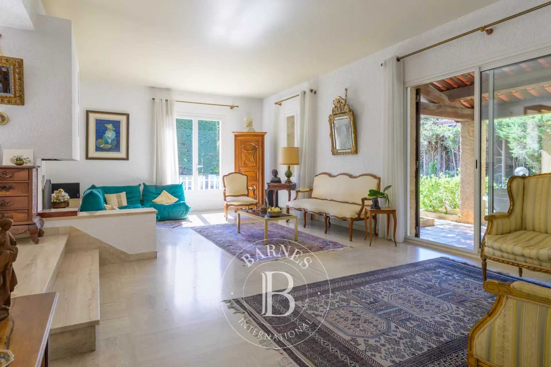 Maison Marseille 13008  -  ref 85771943 (picture 1)