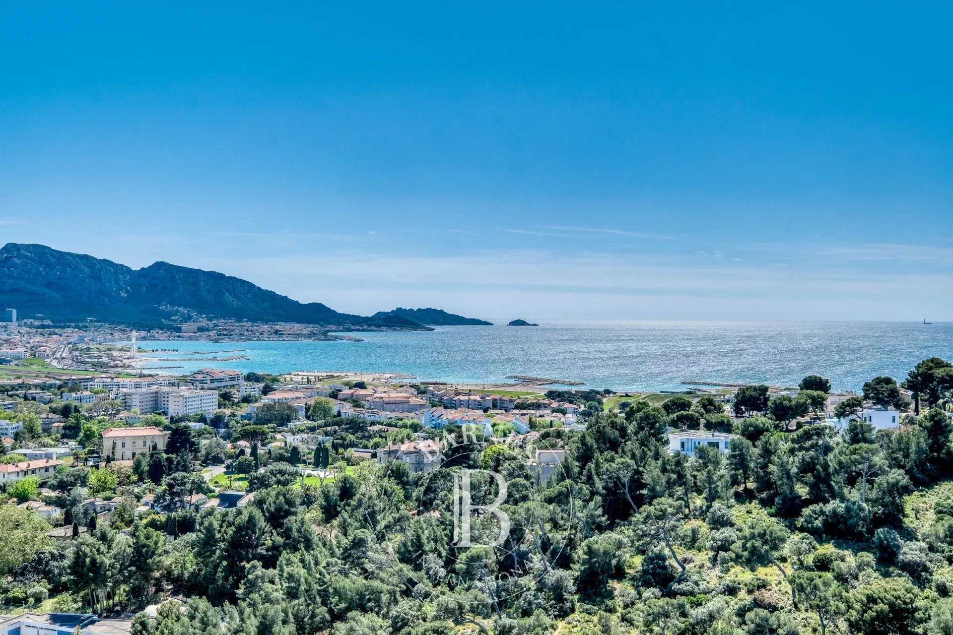 Appartement Marseille 13008  -  ref 85852148 (picture 2)