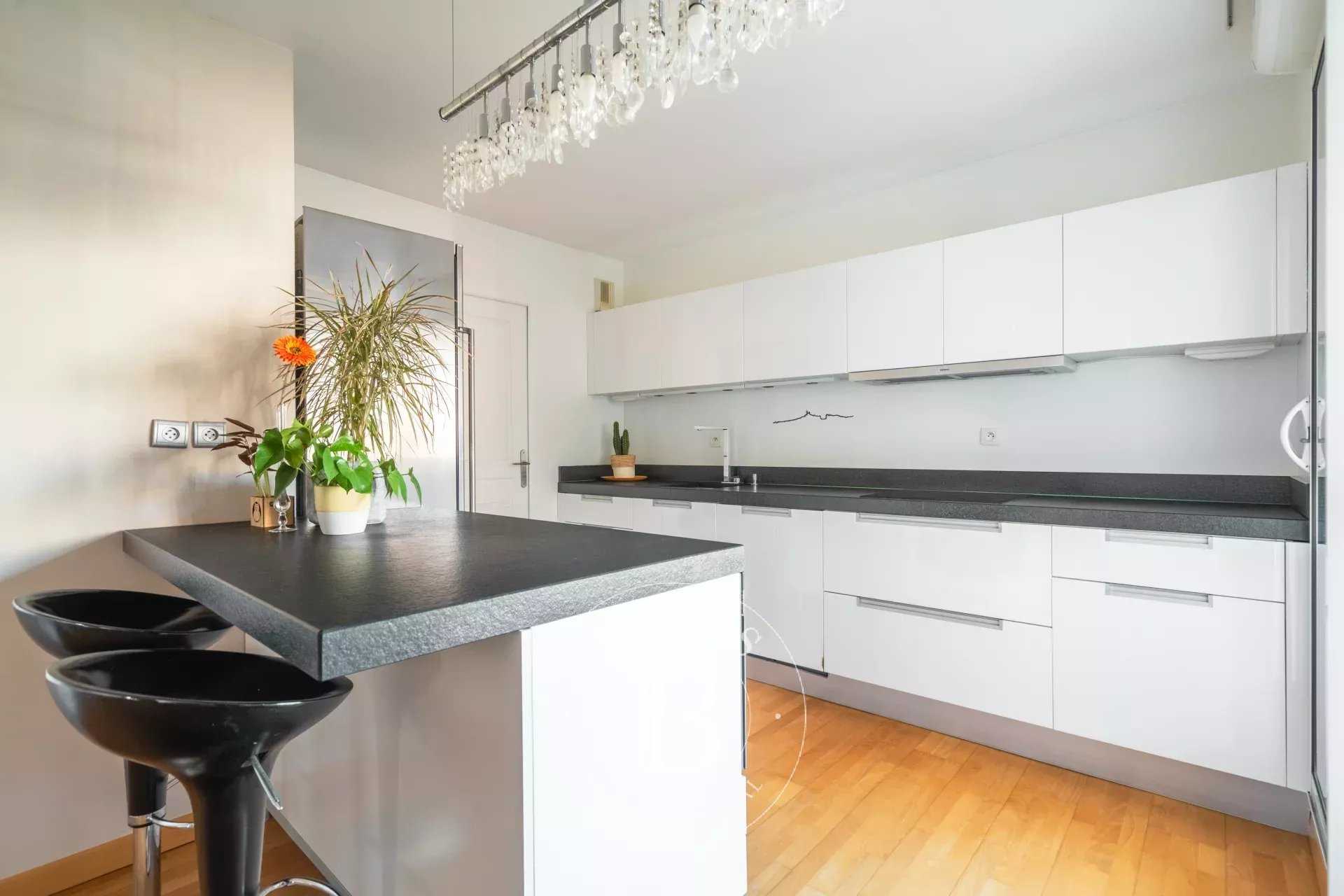 Appartement Marseille 13008  -  ref 86870730 (picture 3)