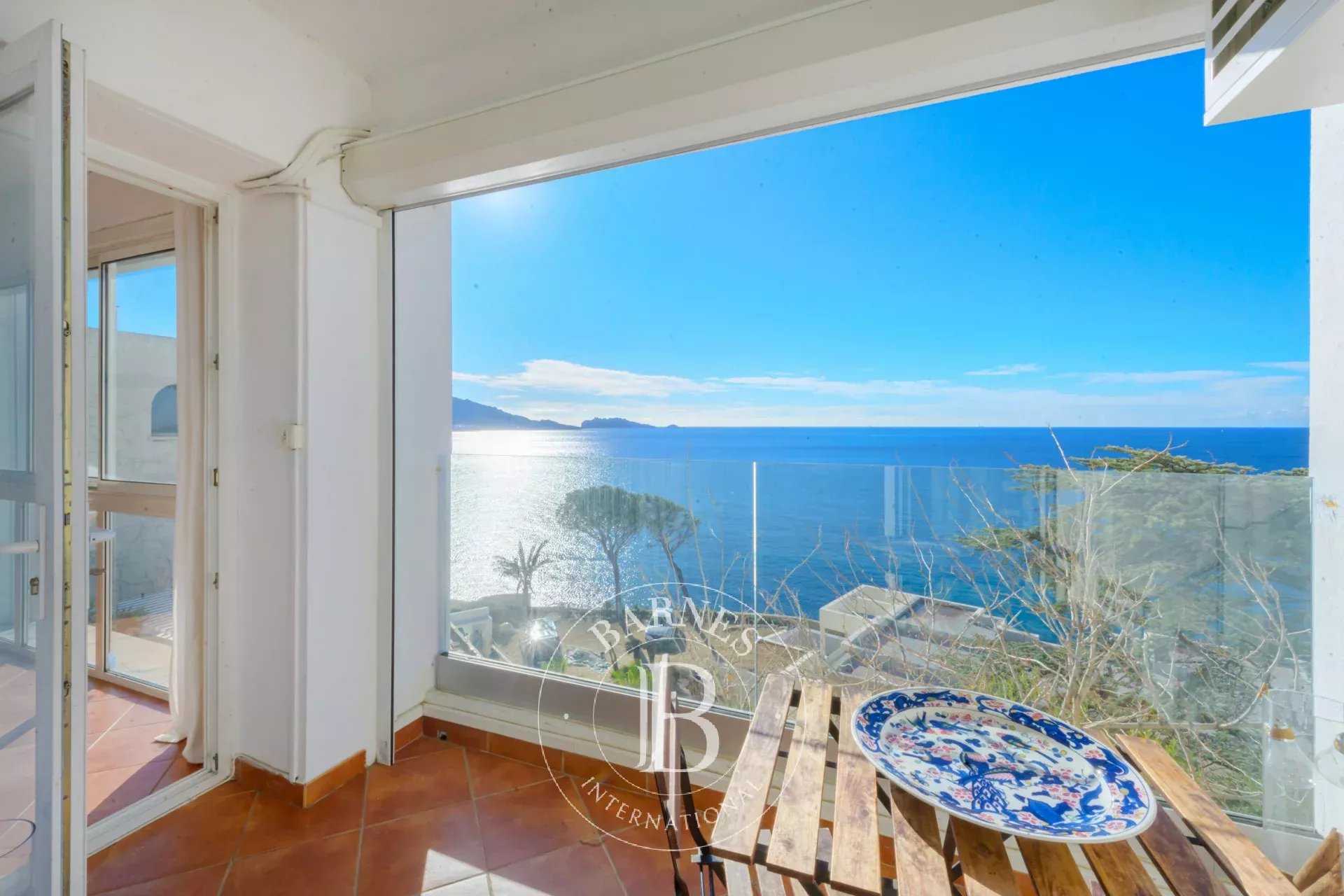 Apartment Marseille 13007  -  ref 85495220 (picture 1)