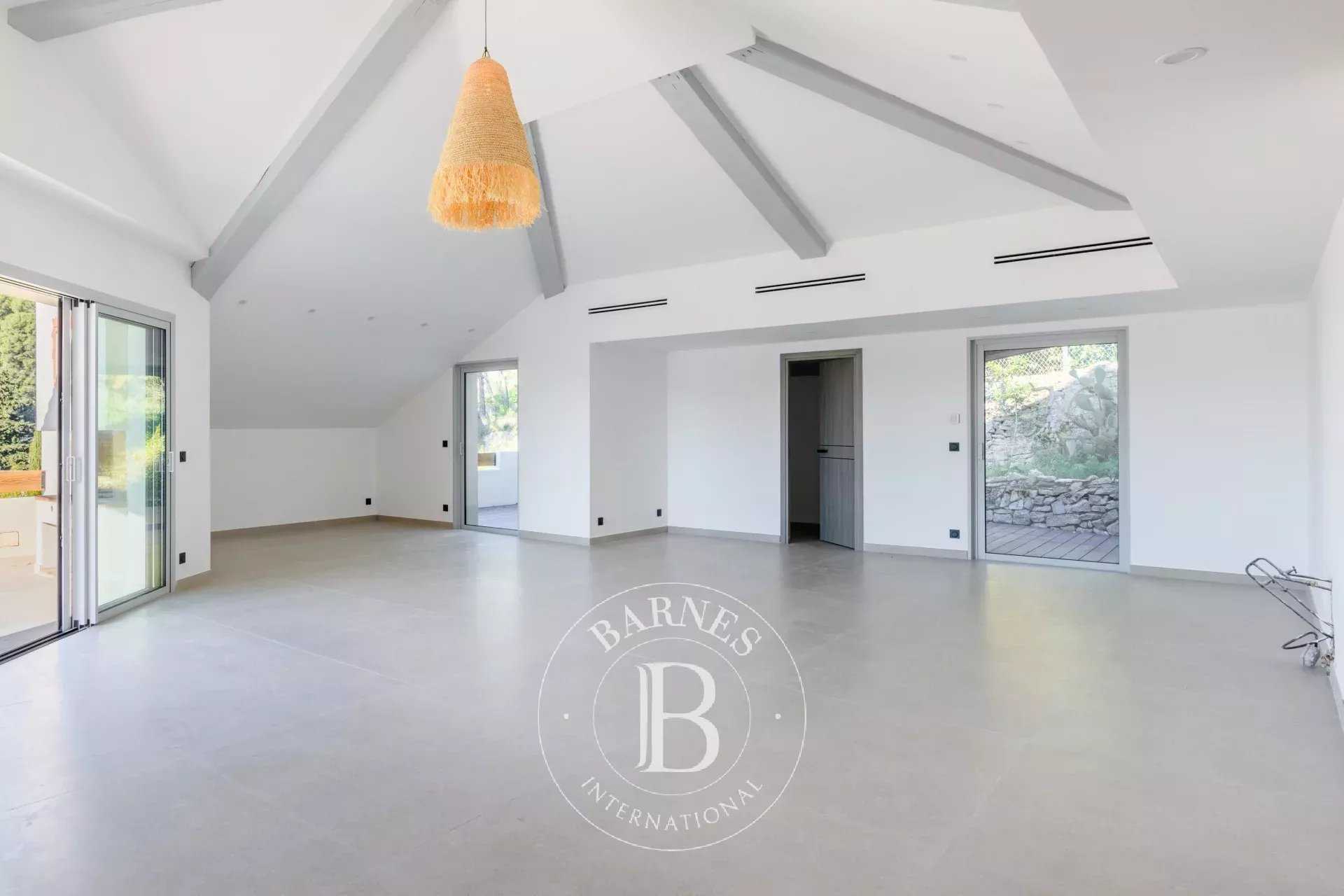 Villa Cassis  -  ref 86511443 (picture 2)