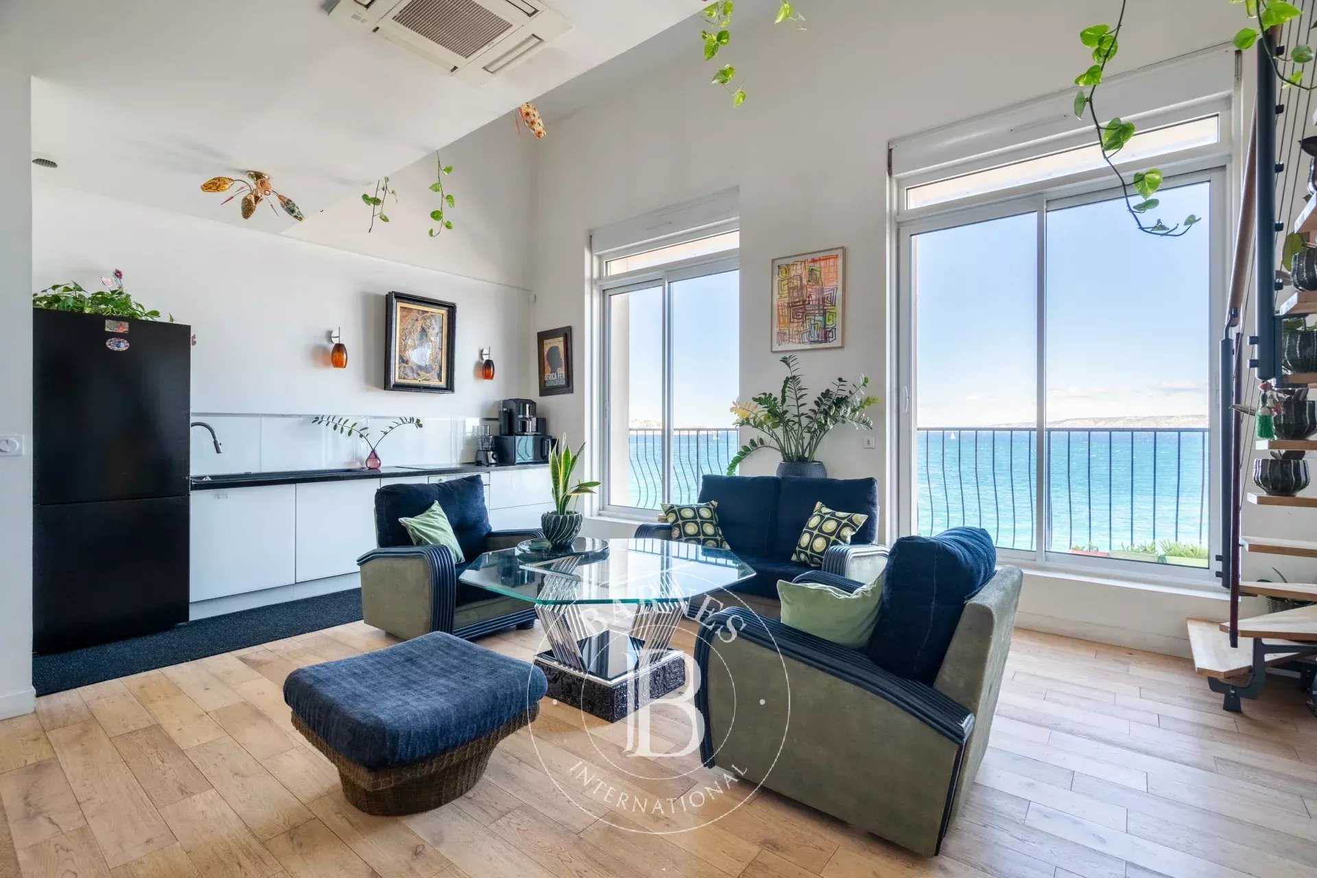 Appartement Marseille 13007  -  ref 86342587 (picture 2)
