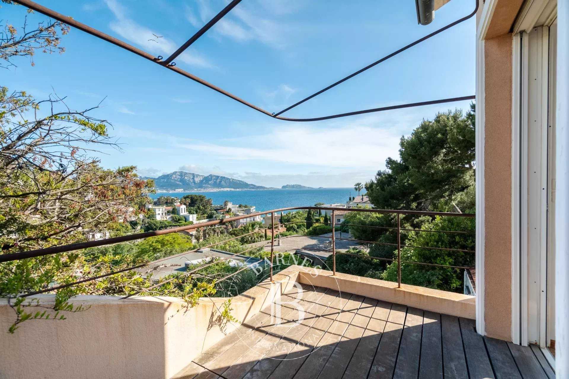 House Marseille 13007  -  ref 85907343 (picture 2)