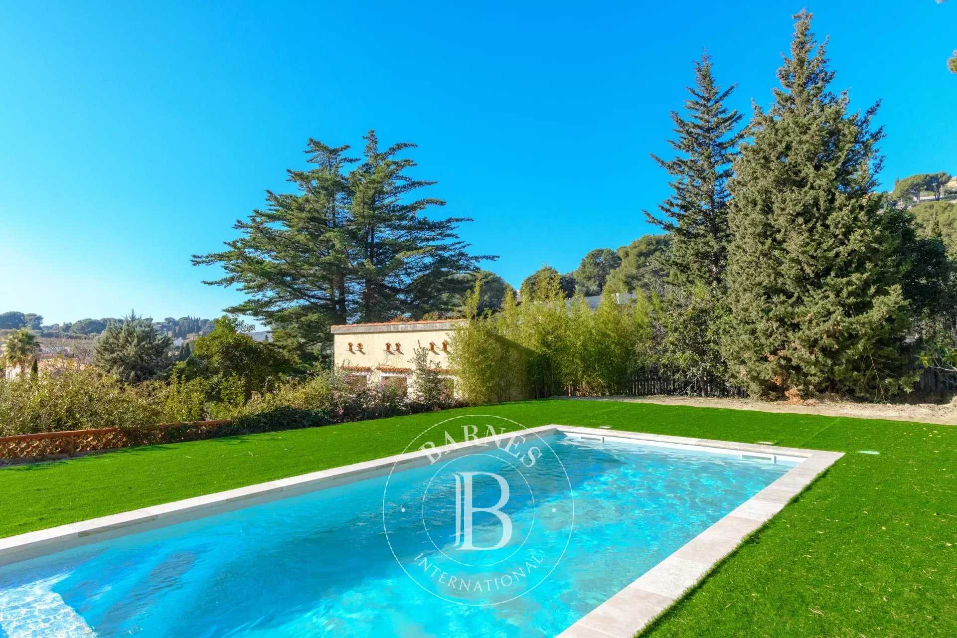 Villa Cassis  -  ref 86511443 (picture 1)