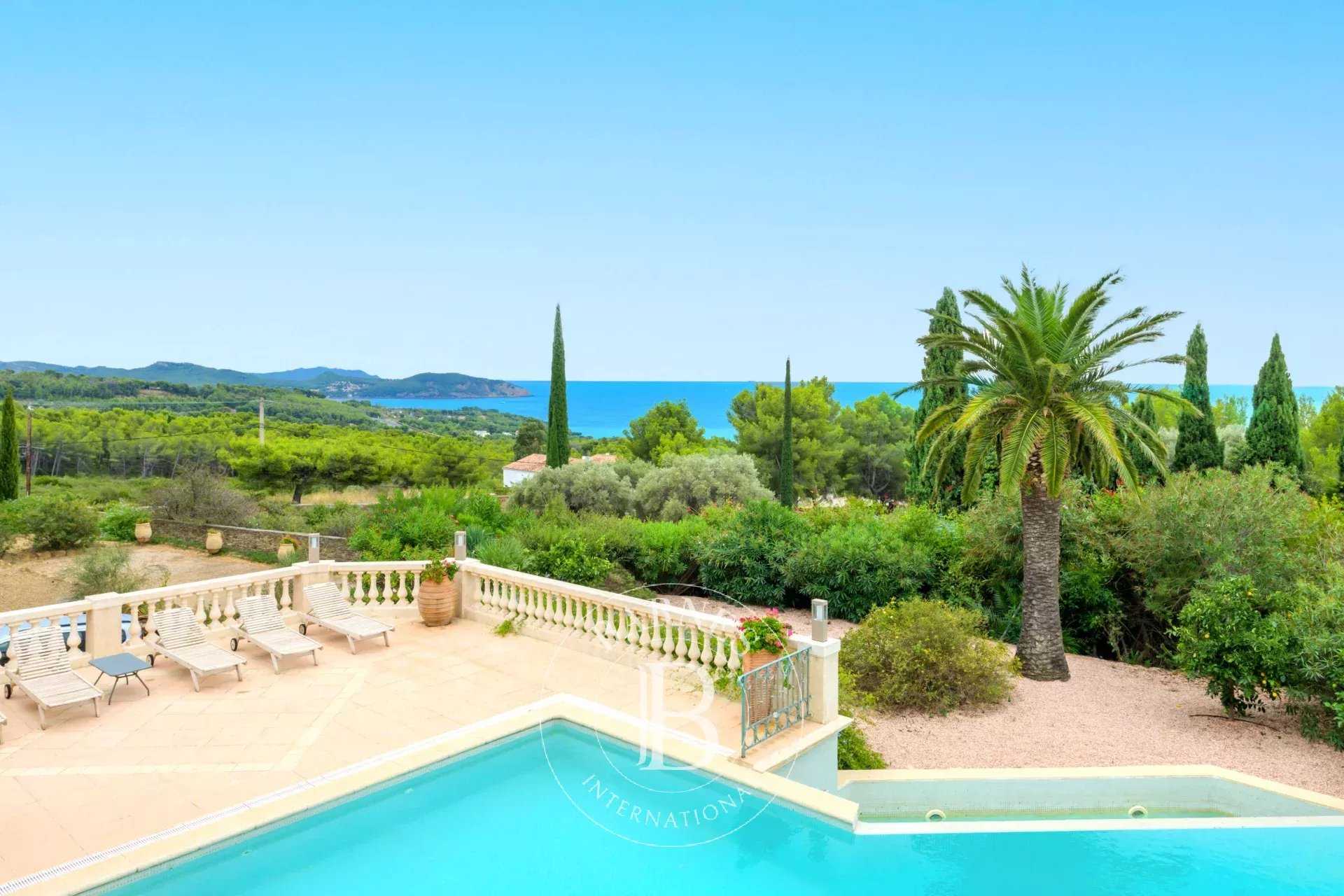 Propriété La Ciotat  -  ref 85282208 (picture 1)