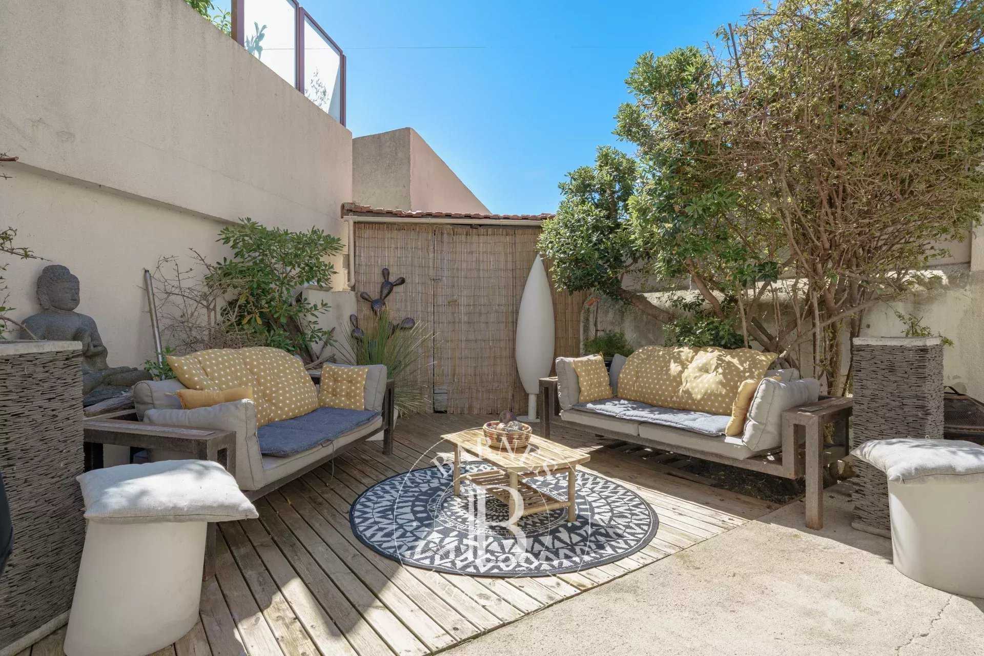 Maison Marseille 13007  -  ref 85516172 (picture 1)