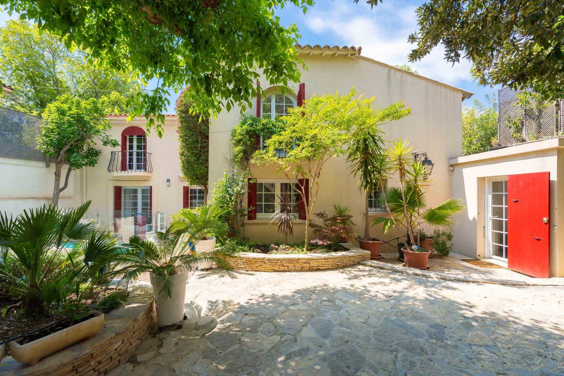 Maison Marseille 13008  -  ref 85736983 (picture 1)