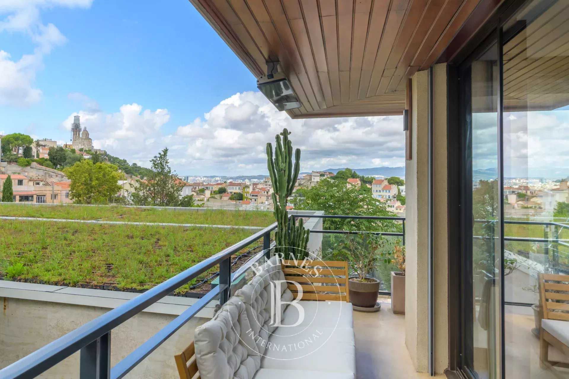 Apartment Marseille 13008  -  ref 86200528 (picture 2)