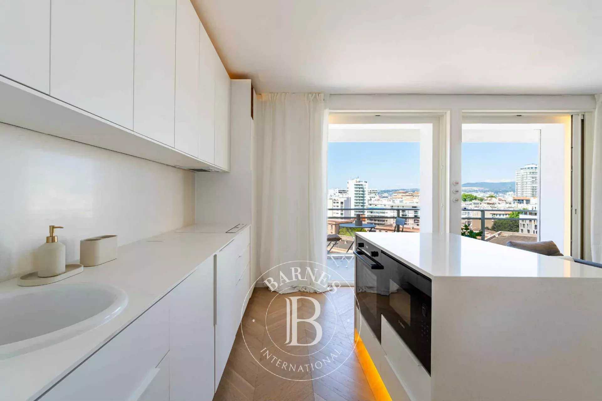 Appartement Marseille 13007  -  ref 86127154 (picture 1)