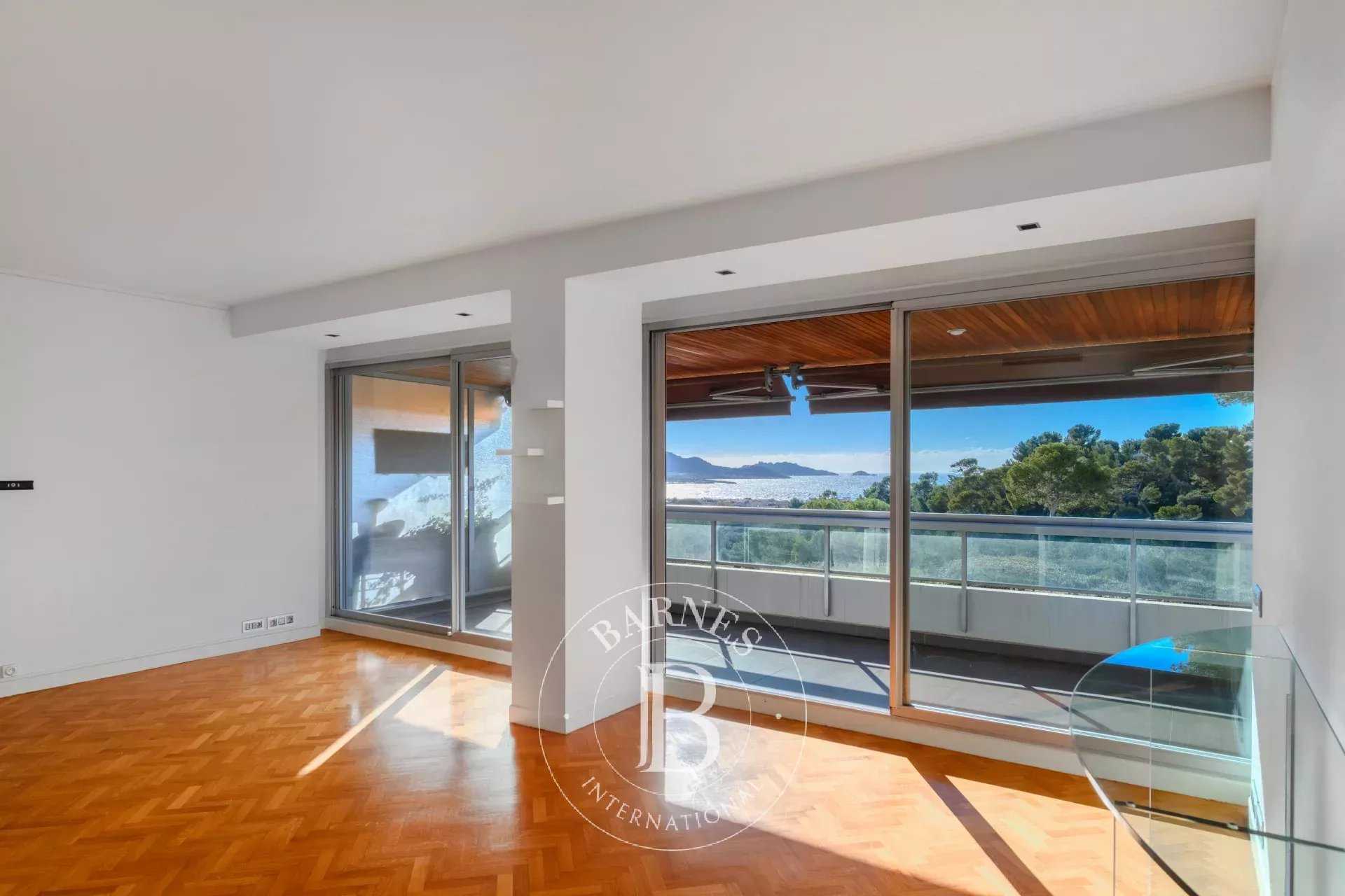 Apartment Marseille 13008  -  ref 85995524 (picture 3)