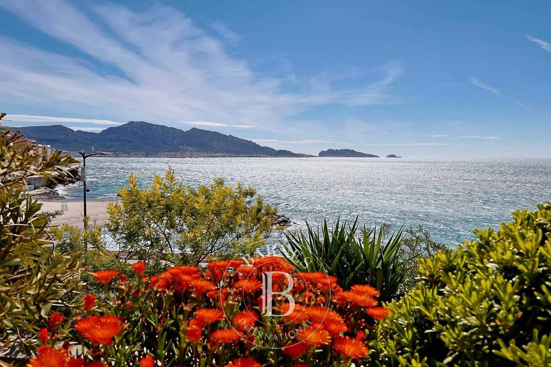 Appartement Marseille 13007  -  ref 86874499 (picture 1)