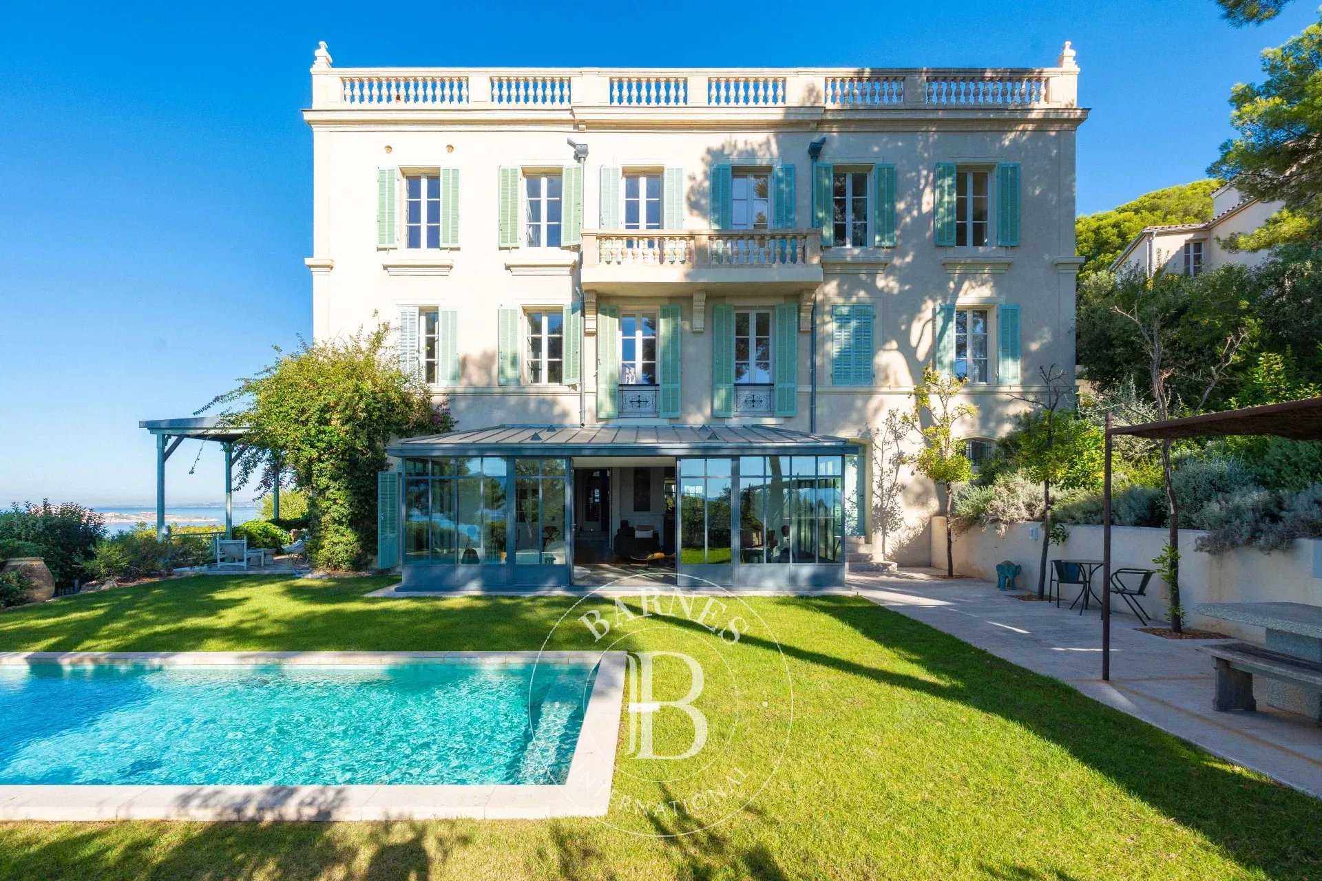 Villa Marseille 13007  -  ref 86042419 (picture 2)