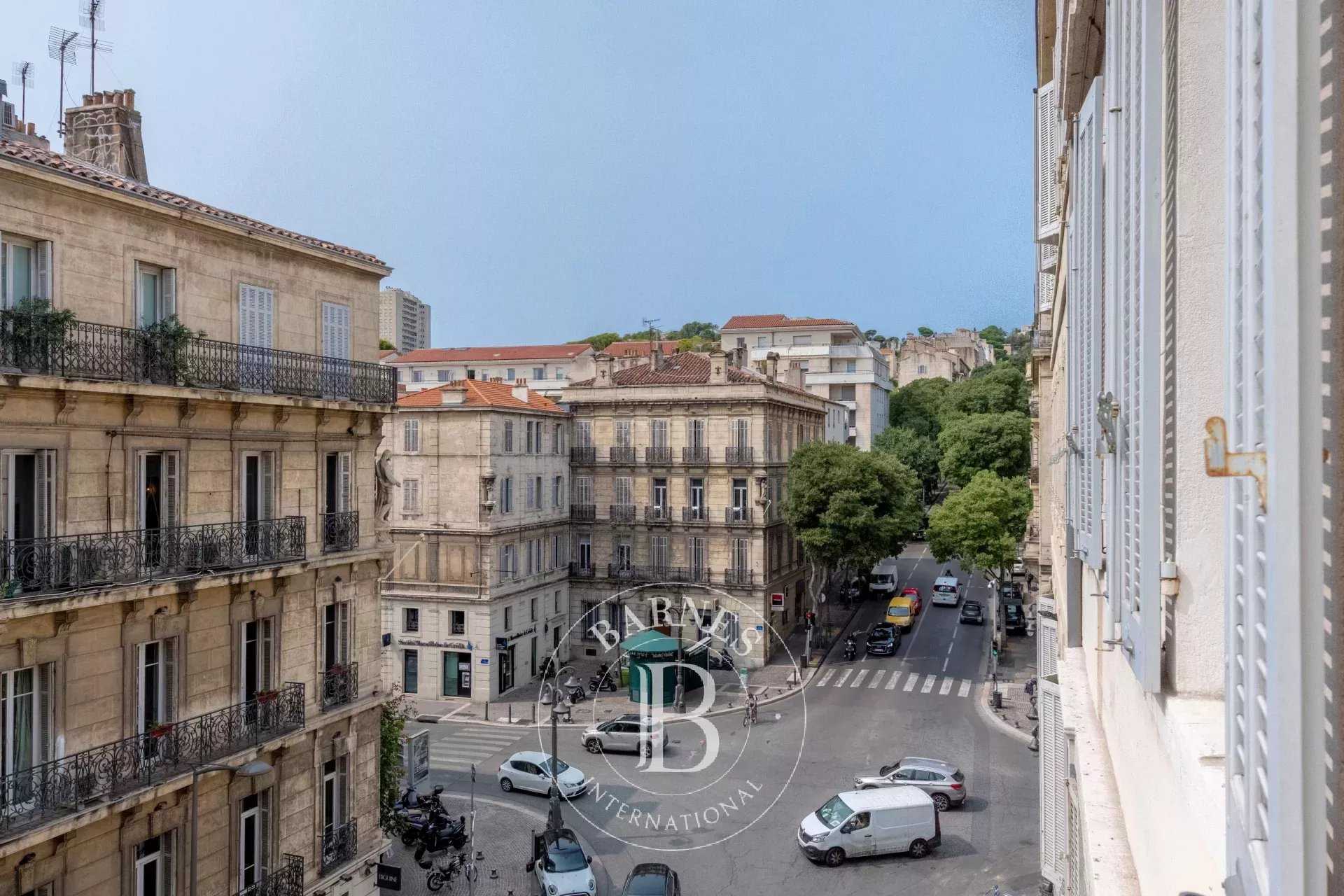 Appartement Marseille 13008  -  ref 83257076 (picture 2)