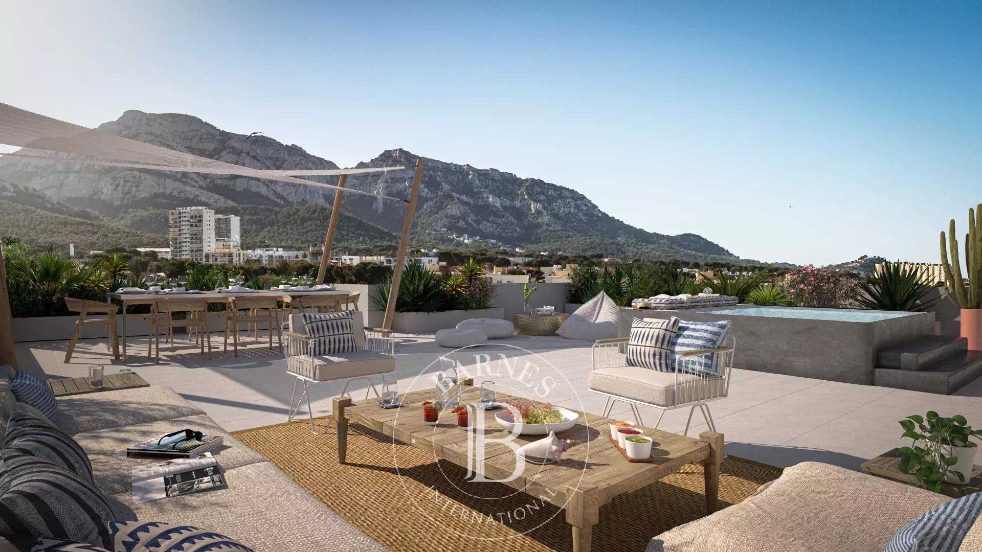 Appartement Marseille 13008  -  ref 85993431 (picture 1)